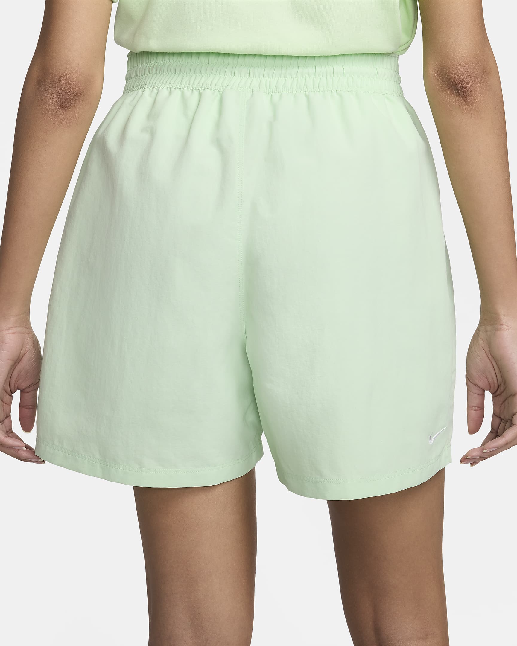 Nike ACG Women's 12.5cm (approx.) Shorts - Vapour Green/Summit White