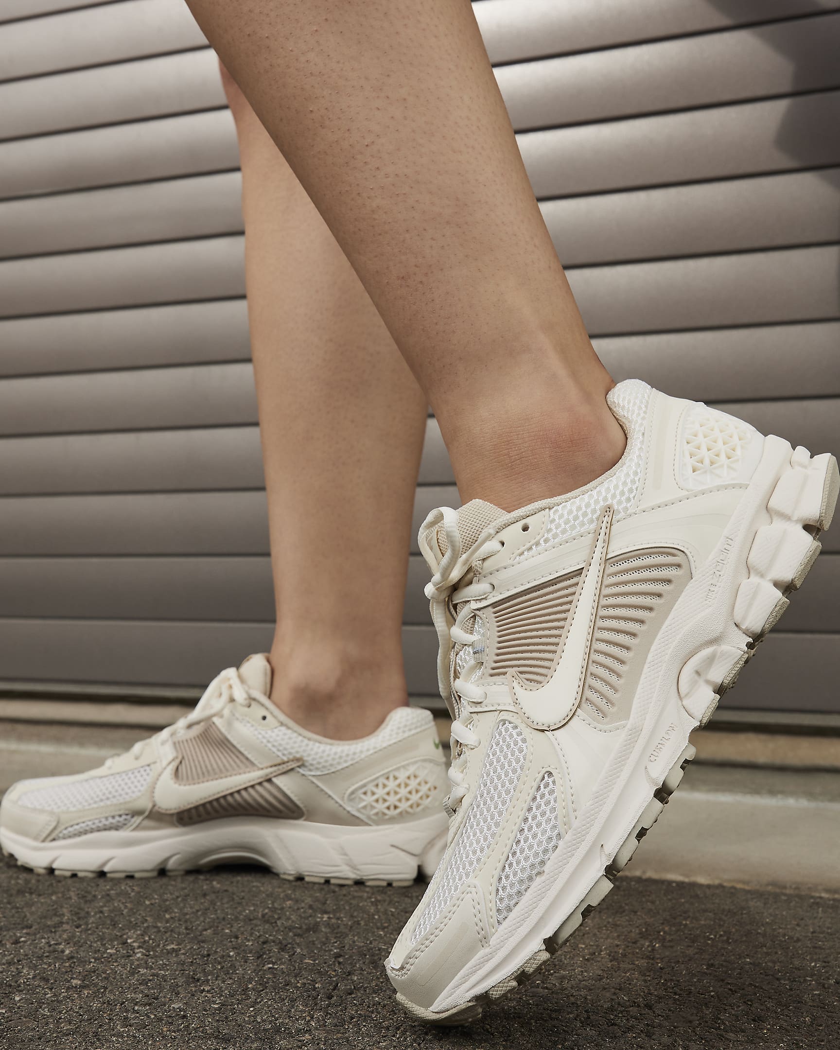 Nike Zoom Vomero 5 女鞋 - Pale Ivory/Pale Ivory/Sanddrift/Pale Ivory