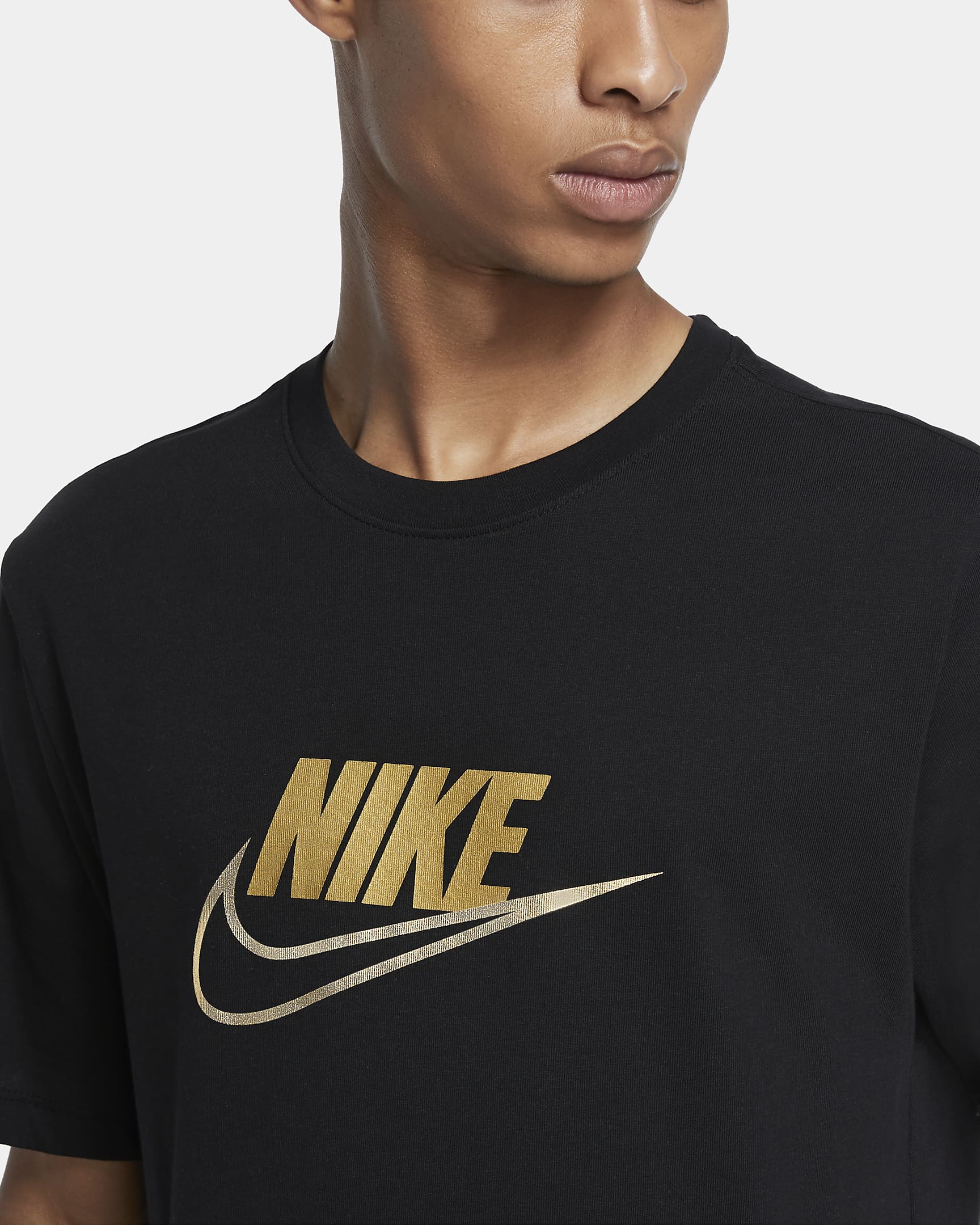 Nike Sportswear Men's Metallic T-Shirt. Nike.com