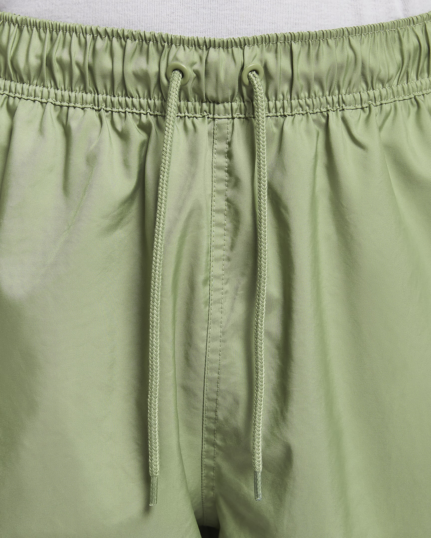 Nike Club Men's Woven Flow Shorts - Oil Green/White