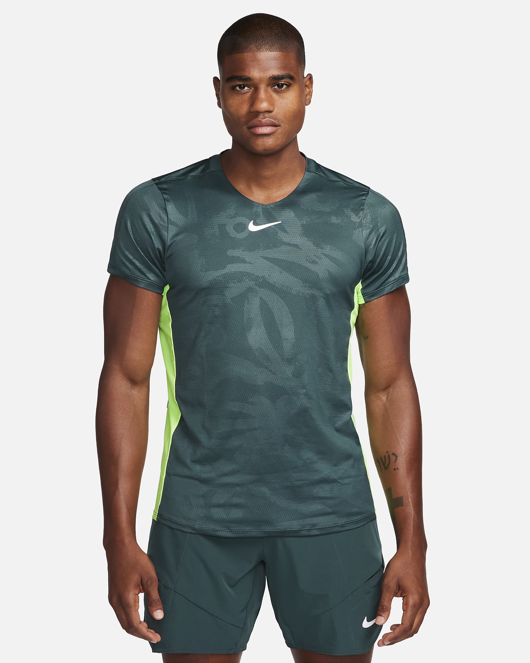 NikeCourt Dri FIT Advantage Men #39 s Tennis Top Nike LU