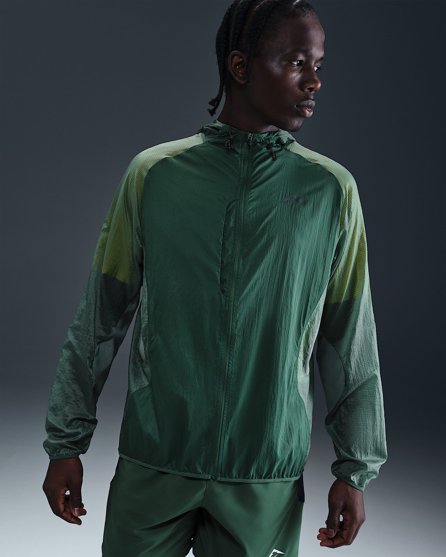 Nike Trail Aireez Men's Running Jacket - Fir/Clay Green/Black