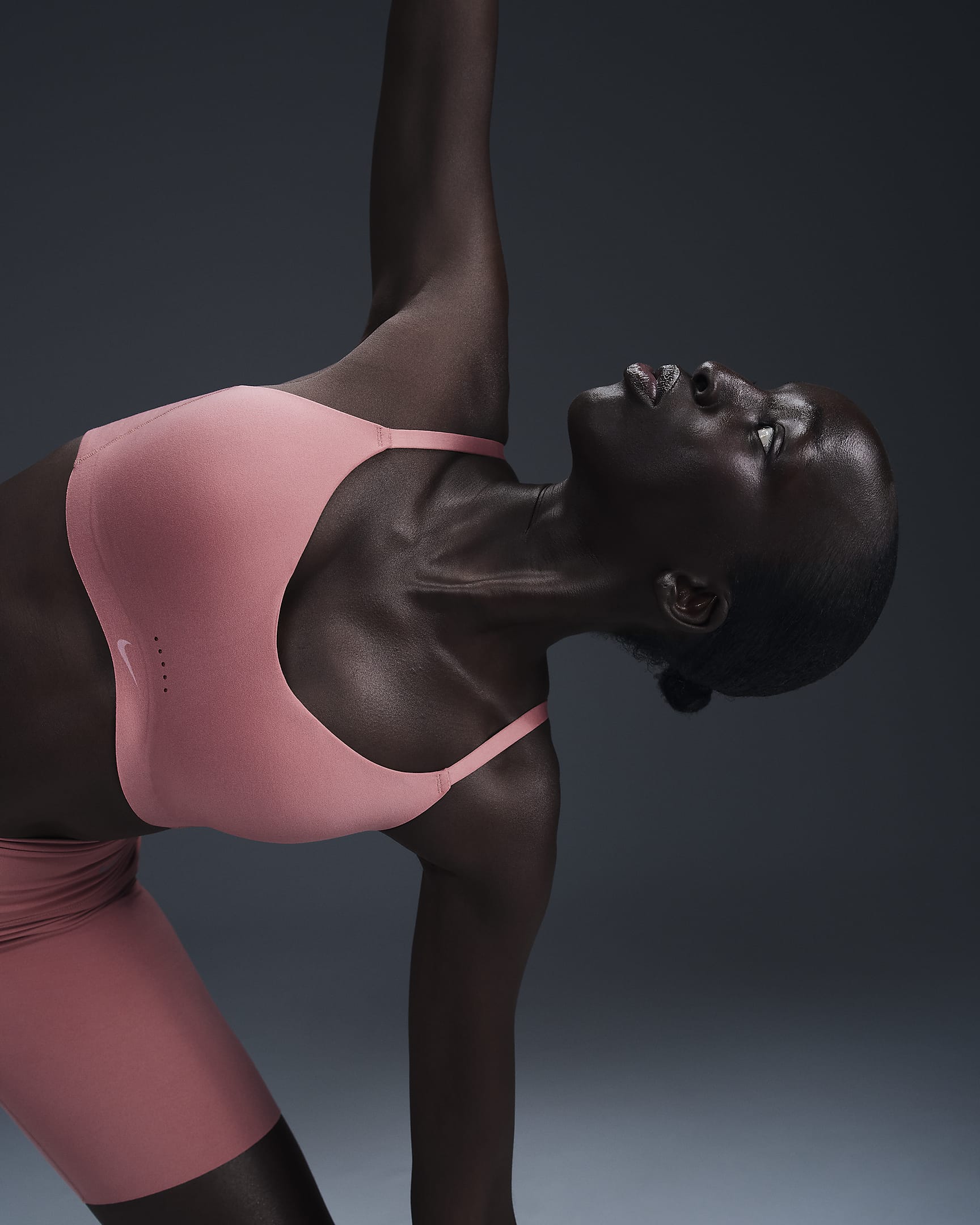 Bra deportivo convertible de baja sujeción con almohadillas para mujer Nike Alate Minimalist - Rosa cañón/Blanco