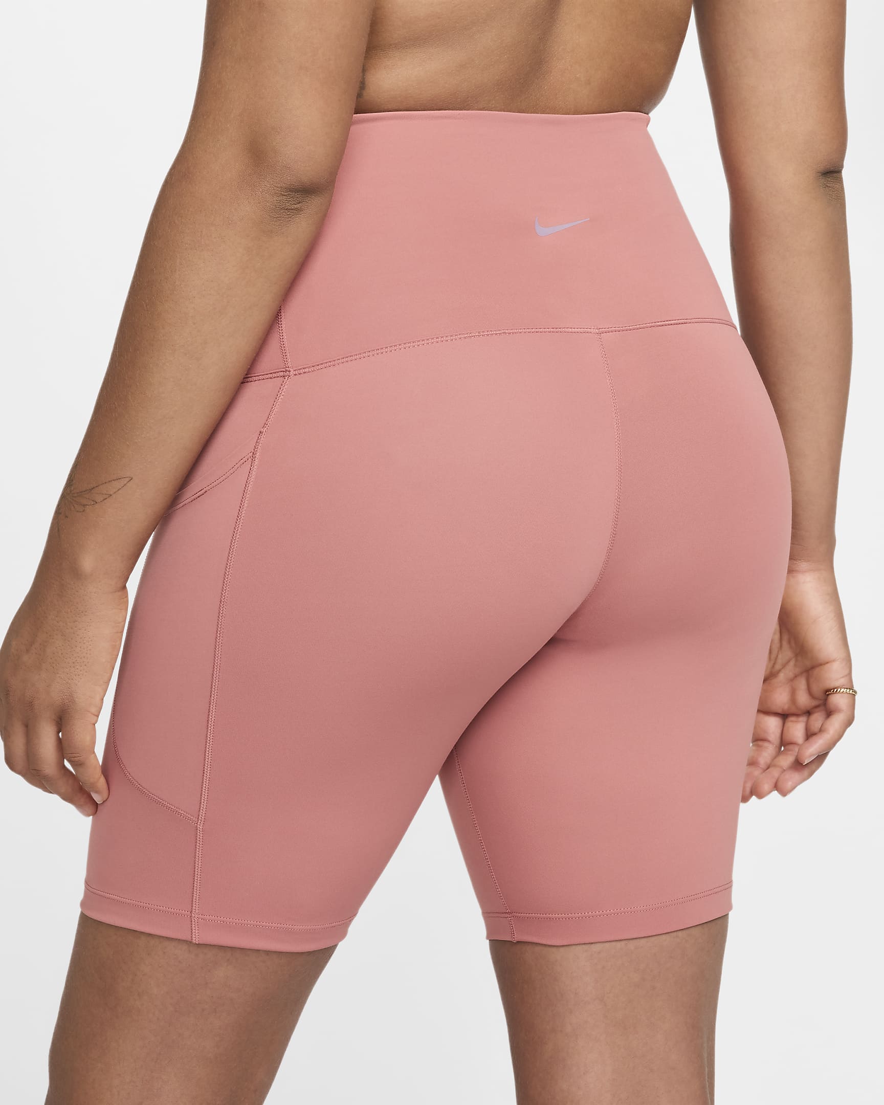 Nike (M) One Mallas cortas de talle alto con bolsillos de 20 cm Dri-FIT (Maternity) - Mujer - Canyon Pink