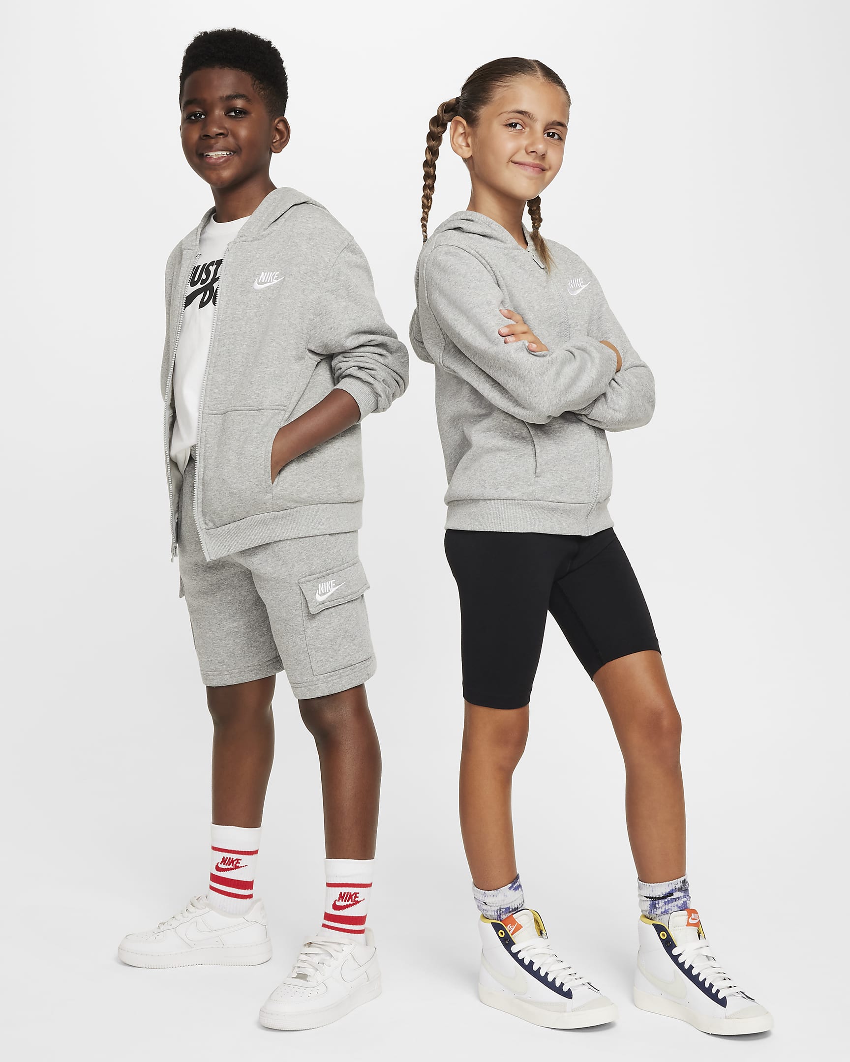 Nike Club Fleece Older Kids' French Terry Full-Zip Hoodie - Dark Grey Heather/Base Grey/White