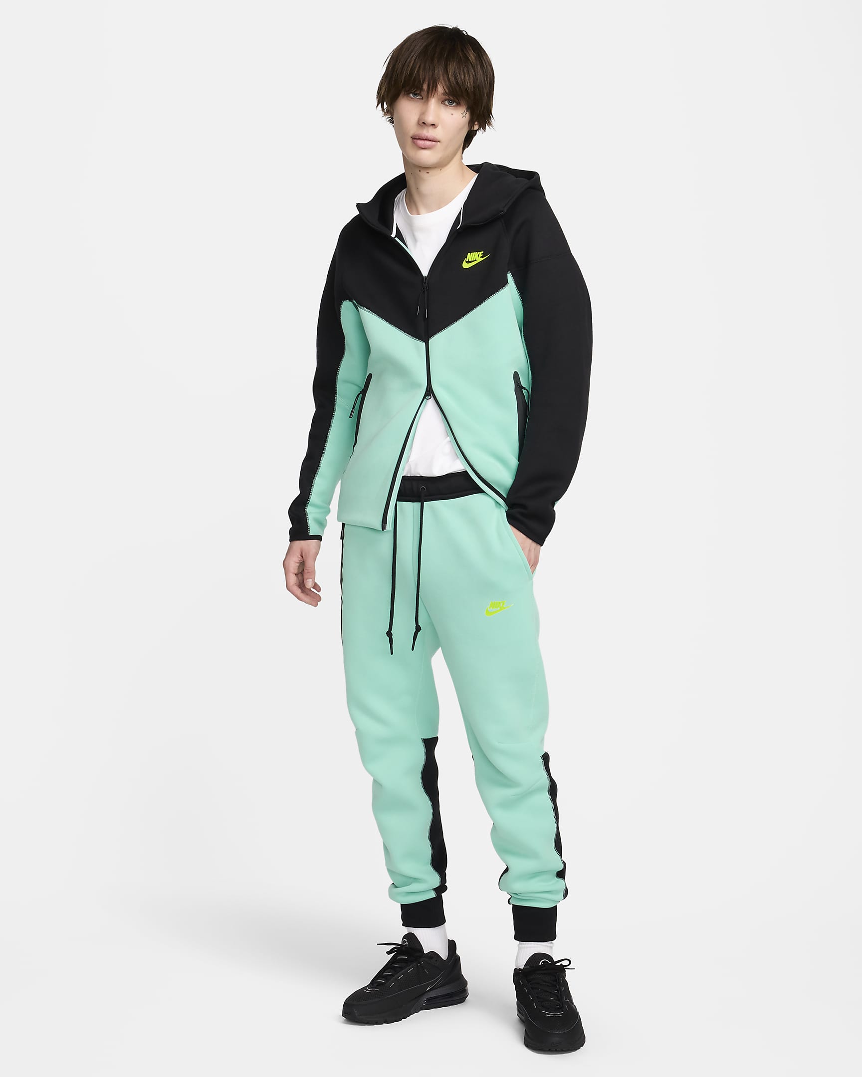 Nike Sportswear Tech Fleece Windrunner hettejakke til herre - Emerald Rise/Svart