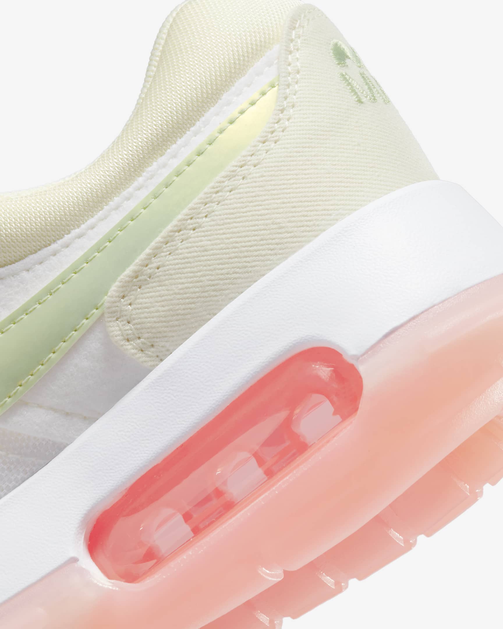nike sneakers that go with everything