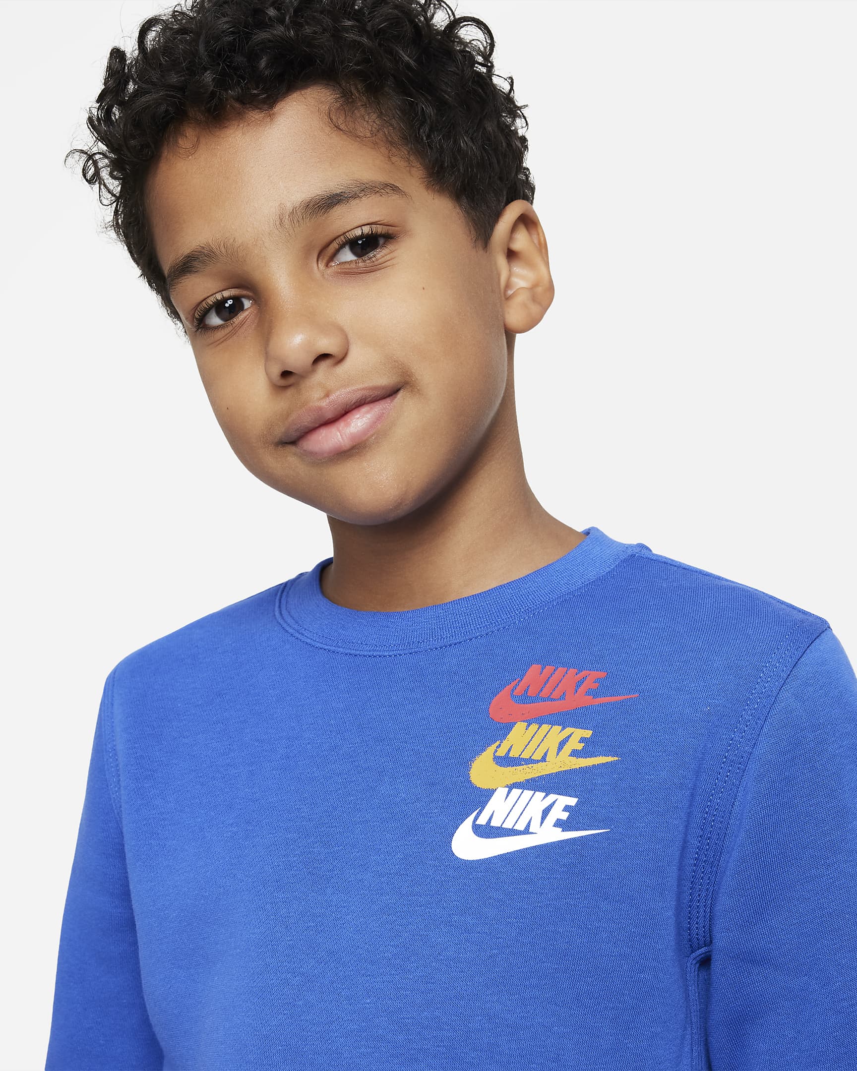 Nike Sportswear Standard Issue Big Kids' (Boys') Fleece Sweatshirt ...