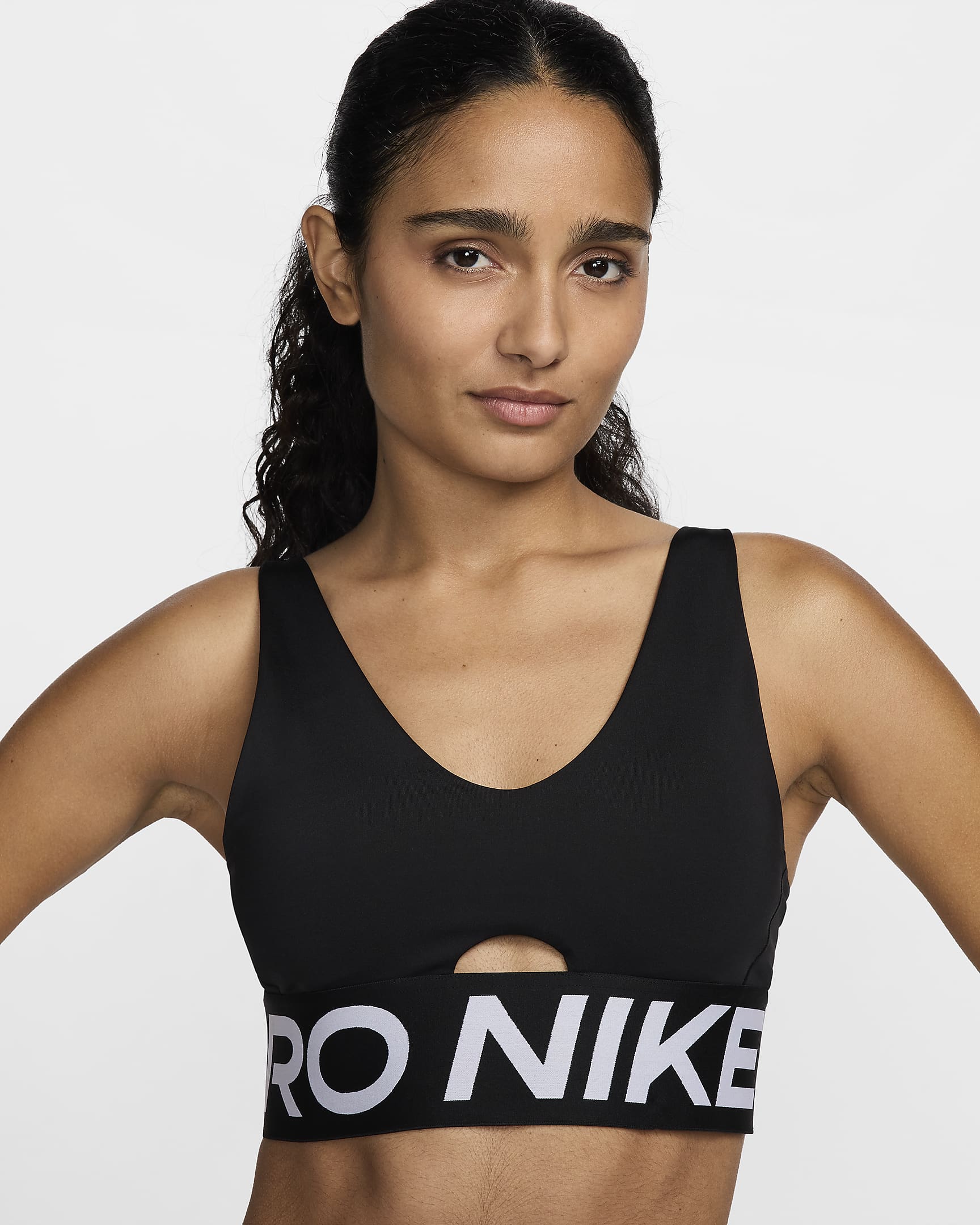 Nike Pro Indy Plunge gepolsterter Sport-BH mit mittlerem Halt - Schwarz/Weiß/Weiß