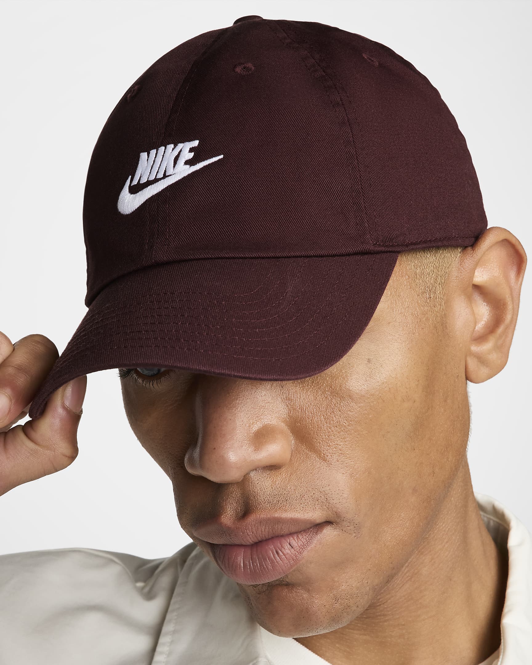 Nike Club Unstructured Futura Wash Cap - Burgundy Crush/White