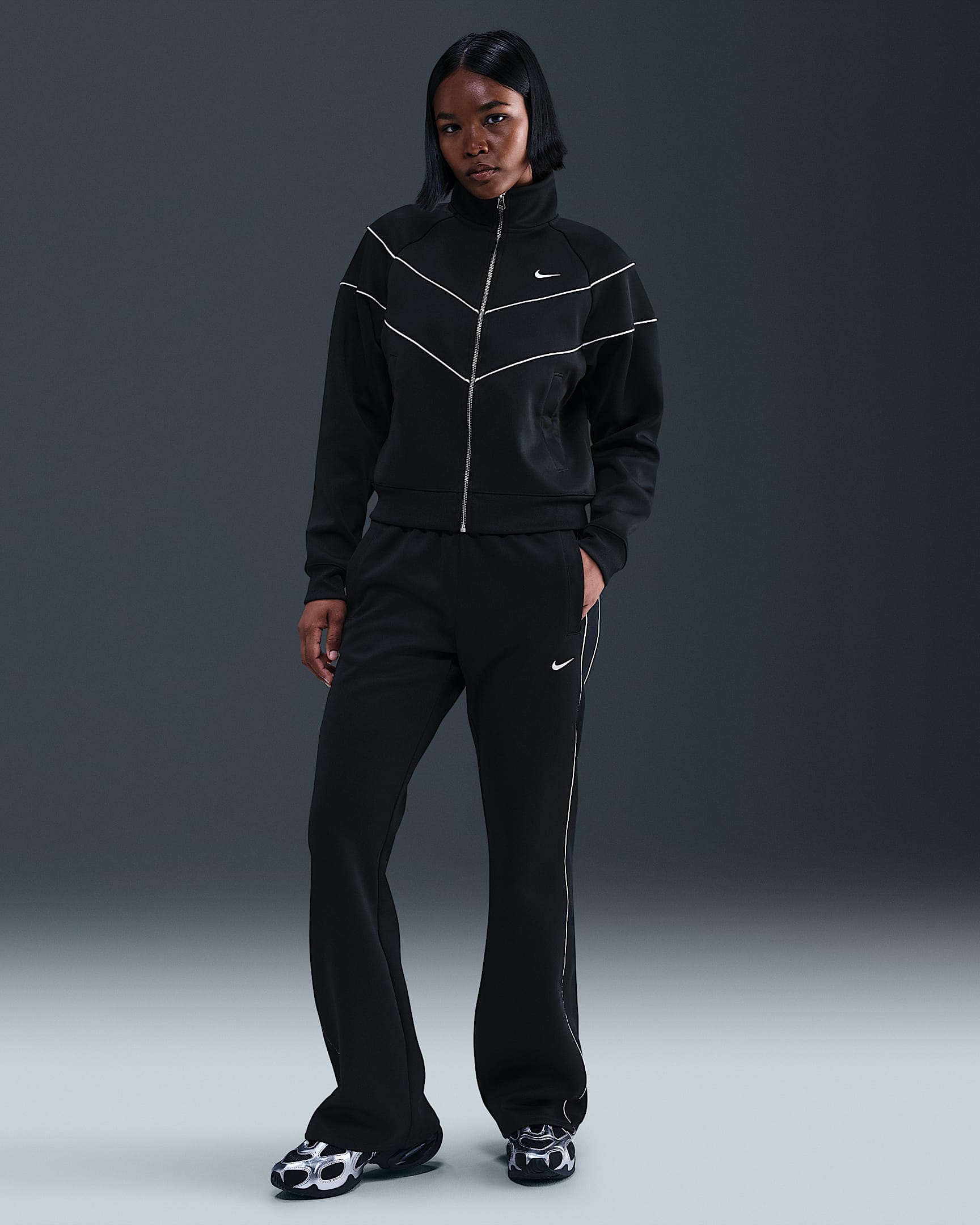 Pantalon en maille coupe slim à taille mi-haute Nike Sportswear Windrunner pour femme - Noir/Sail/Sail
