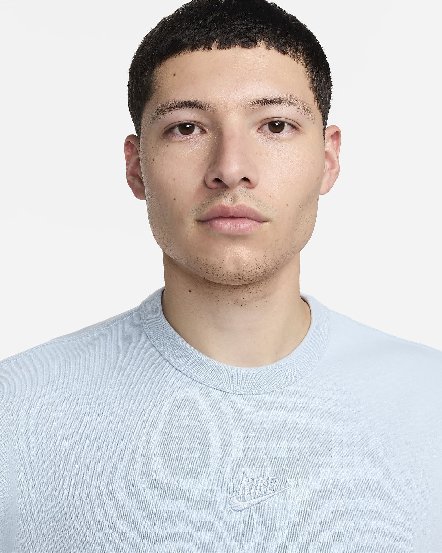 Nike Sportswear Premium Essentials Men's T-Shirt. Nike UK