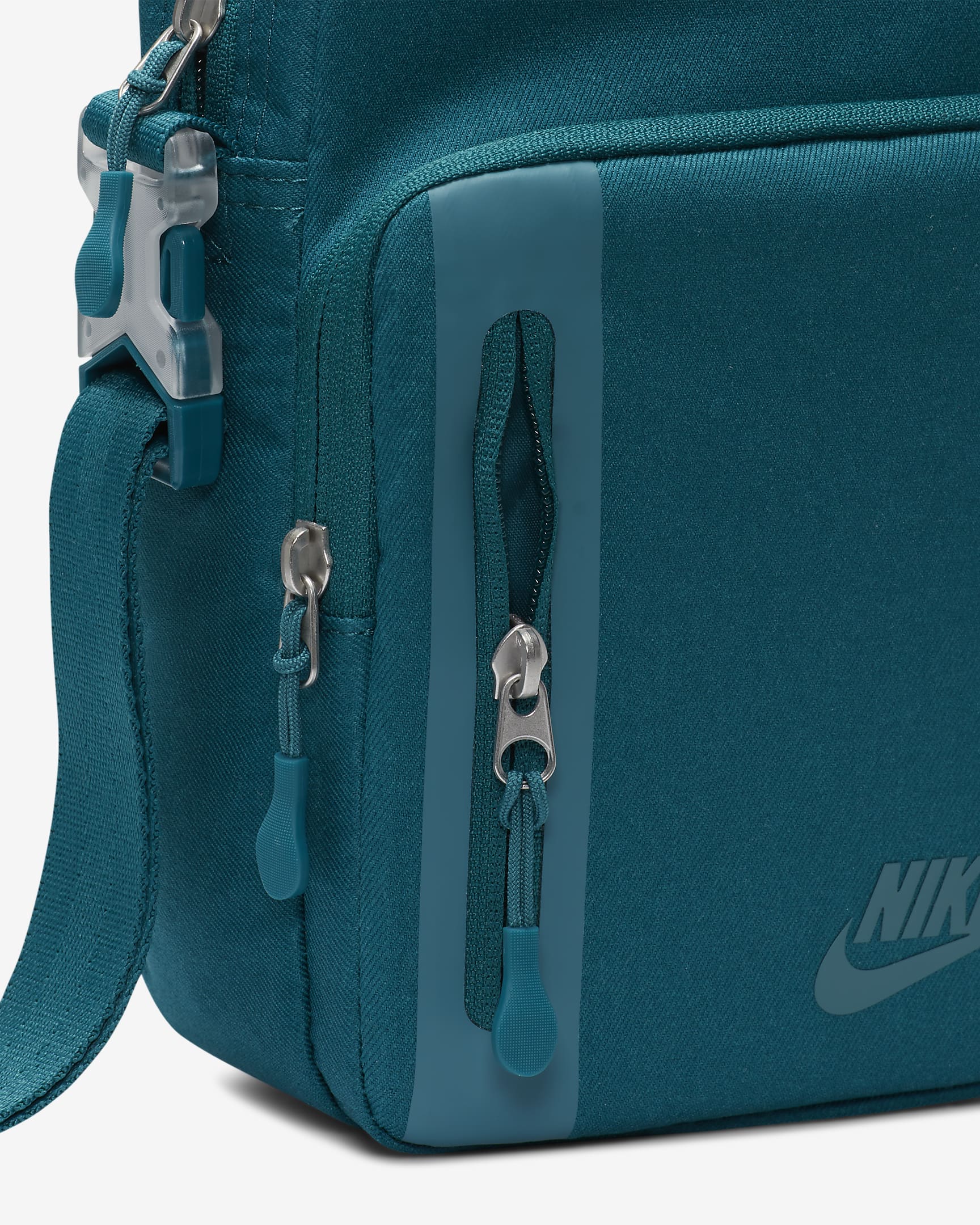 Nike Premium CrossBody Bag (4L). Nike ZA