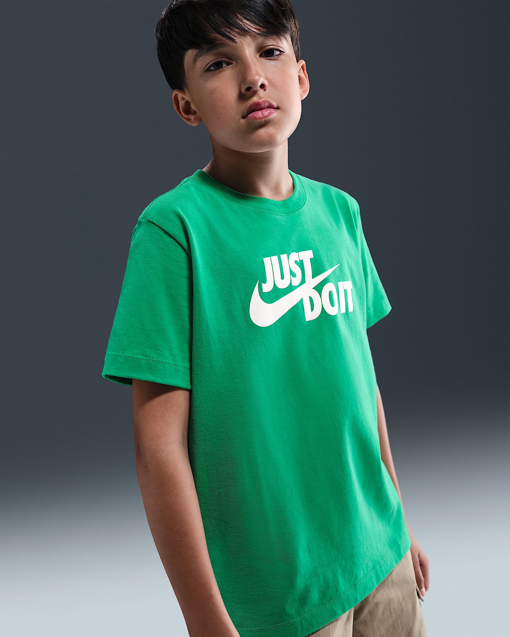 Nike Sportswear Big Kids' T-Shirt - Stadium Green