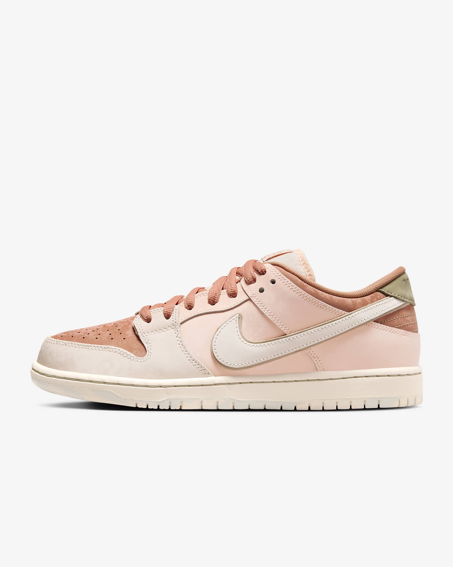 รองเท้าสเก็ตบอร์ด Nike SB Dunk Low Pro Premium - Amber Brown/Crimson Tint/Hemp/Guava Ice