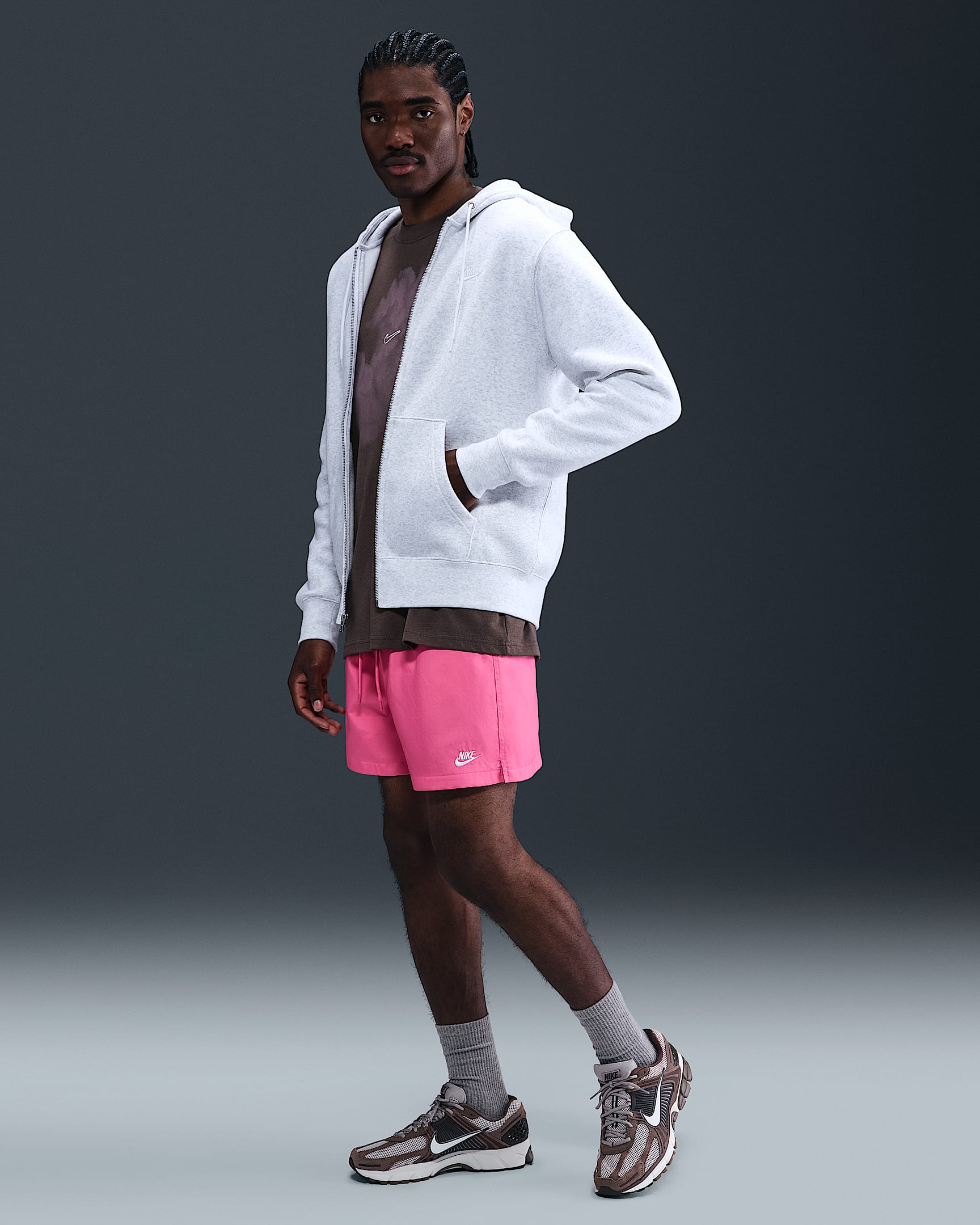 Męskie swobodne spodenki z tkaniny Nike Club - Pinksicle/Biel