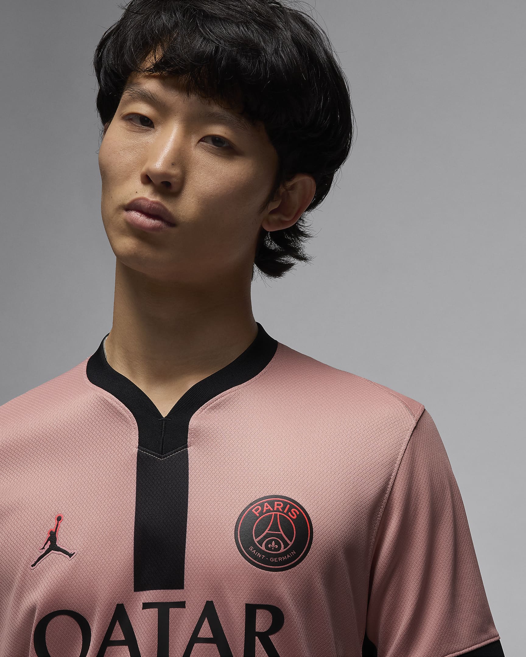 Paris Saint-Germain 2024/25 Stadium Third Jordan Dri-FIT Replica-fodboldspillertrøje til mænd - Rust Pink/sort/sort