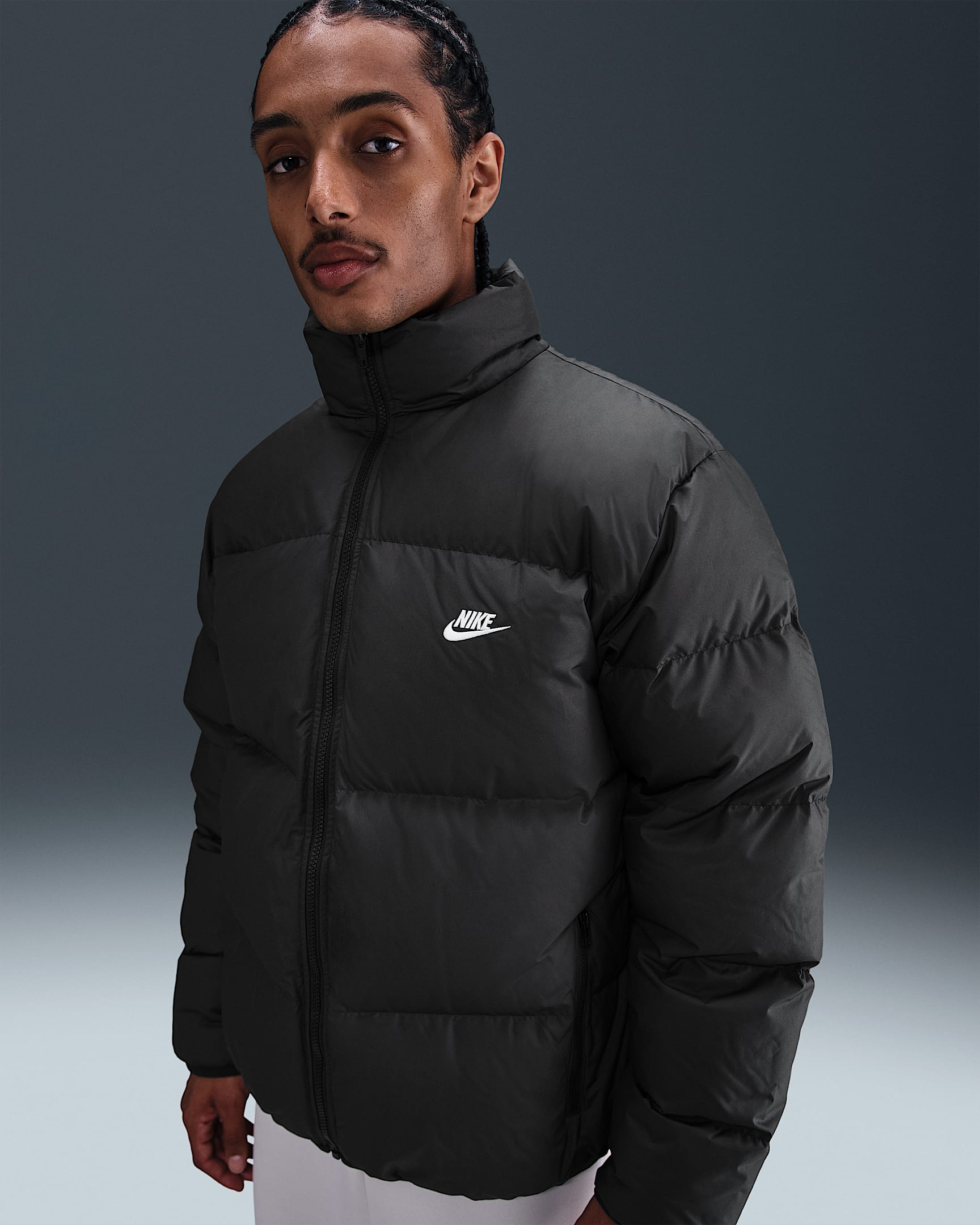 Nike Sportswear Club Men's Therma-FIT Puffer Jacket - Black/White