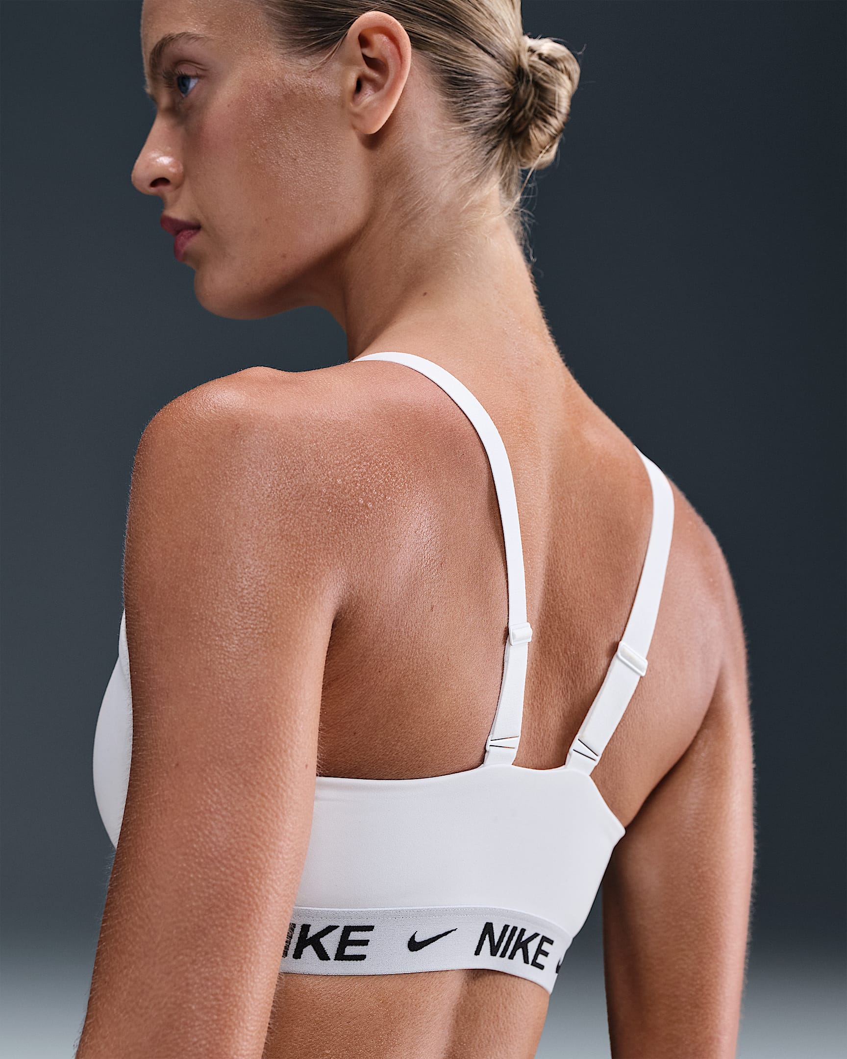 Nike Indy Medium-Support Women's Padded Adjustable Sports Bra
