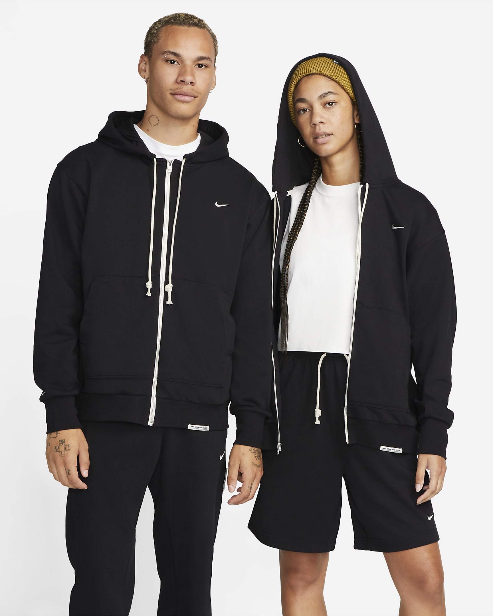Nike Standard Issue DriFITBasketballHoodie mit durchgehendem