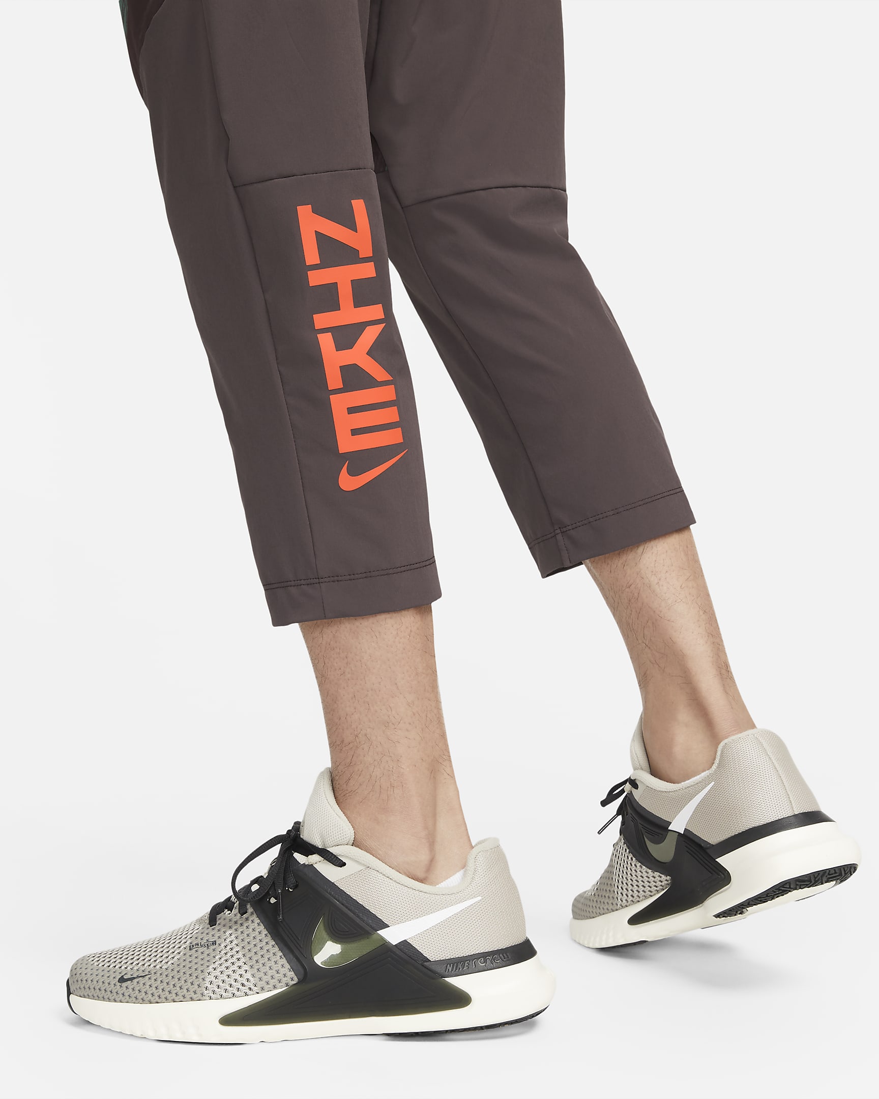 Nike DriFIT Sport Clash Men's Woven Training Trousers. Nike IN