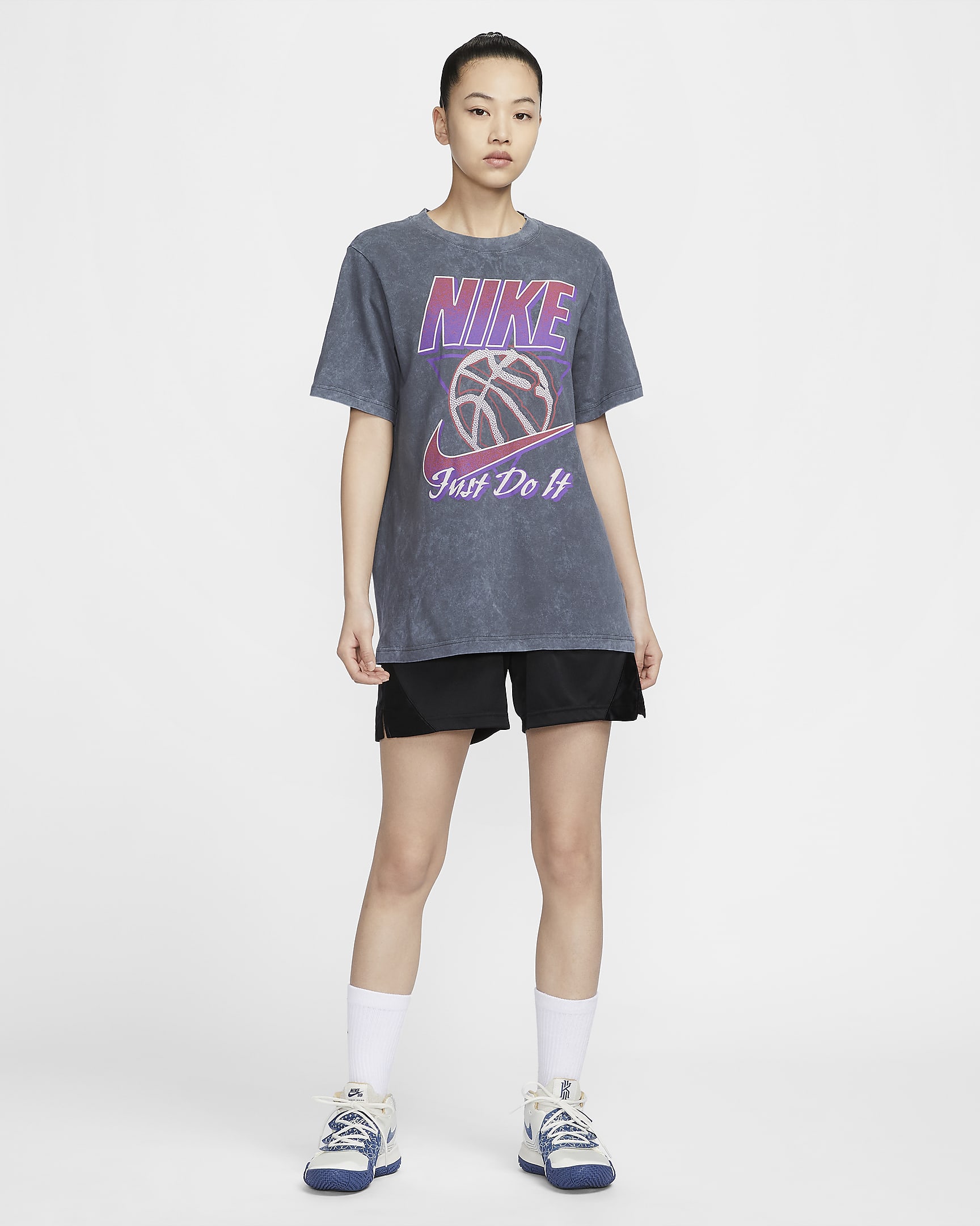 Nike Sportswear Women's Short-Sleeve Graphic T-Shirt - Anthracite