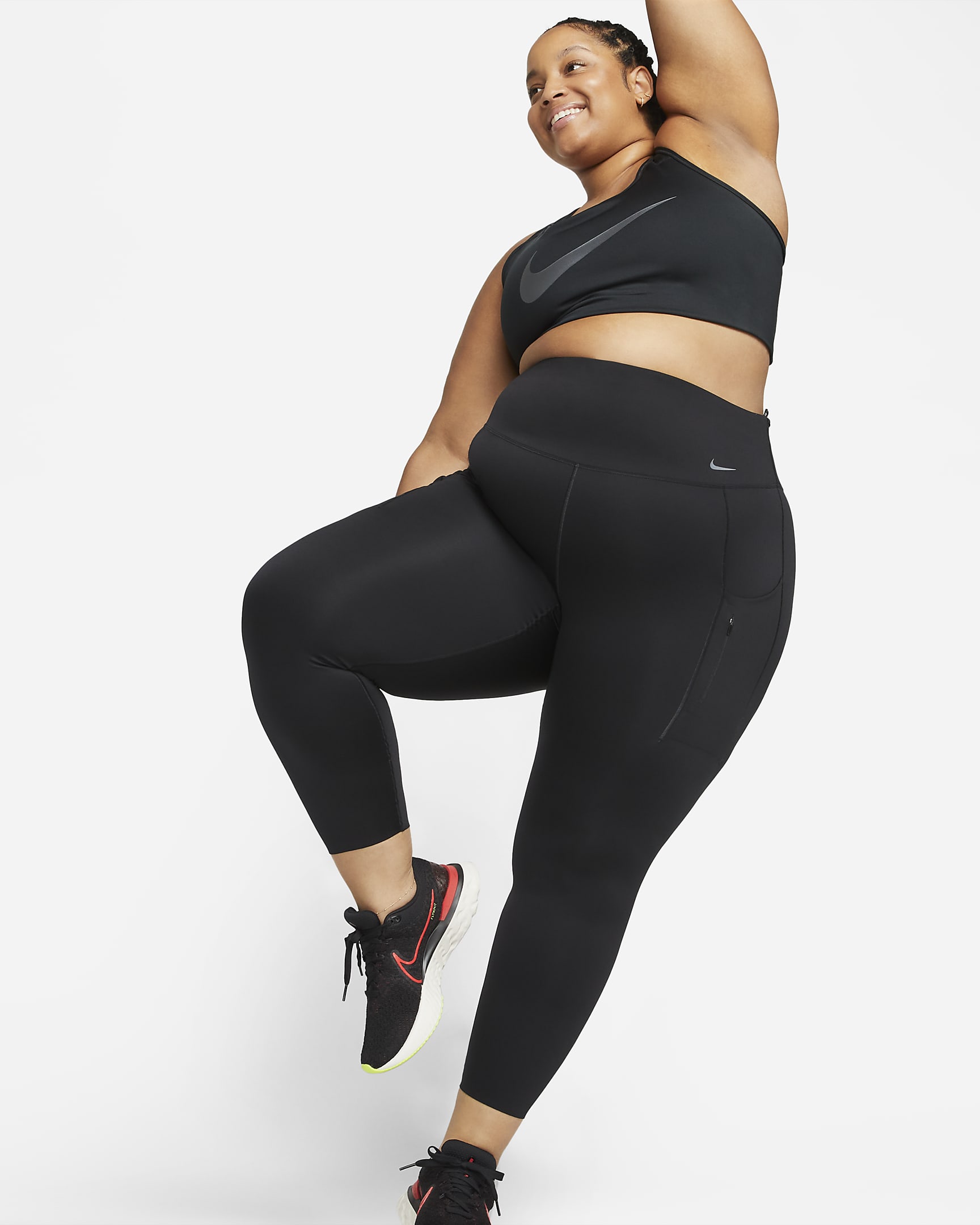 Nike Go leggings i 7/8 lengde med fast støtte, høyt liv og lommer til dame (Plus Size) - Svart/Svart