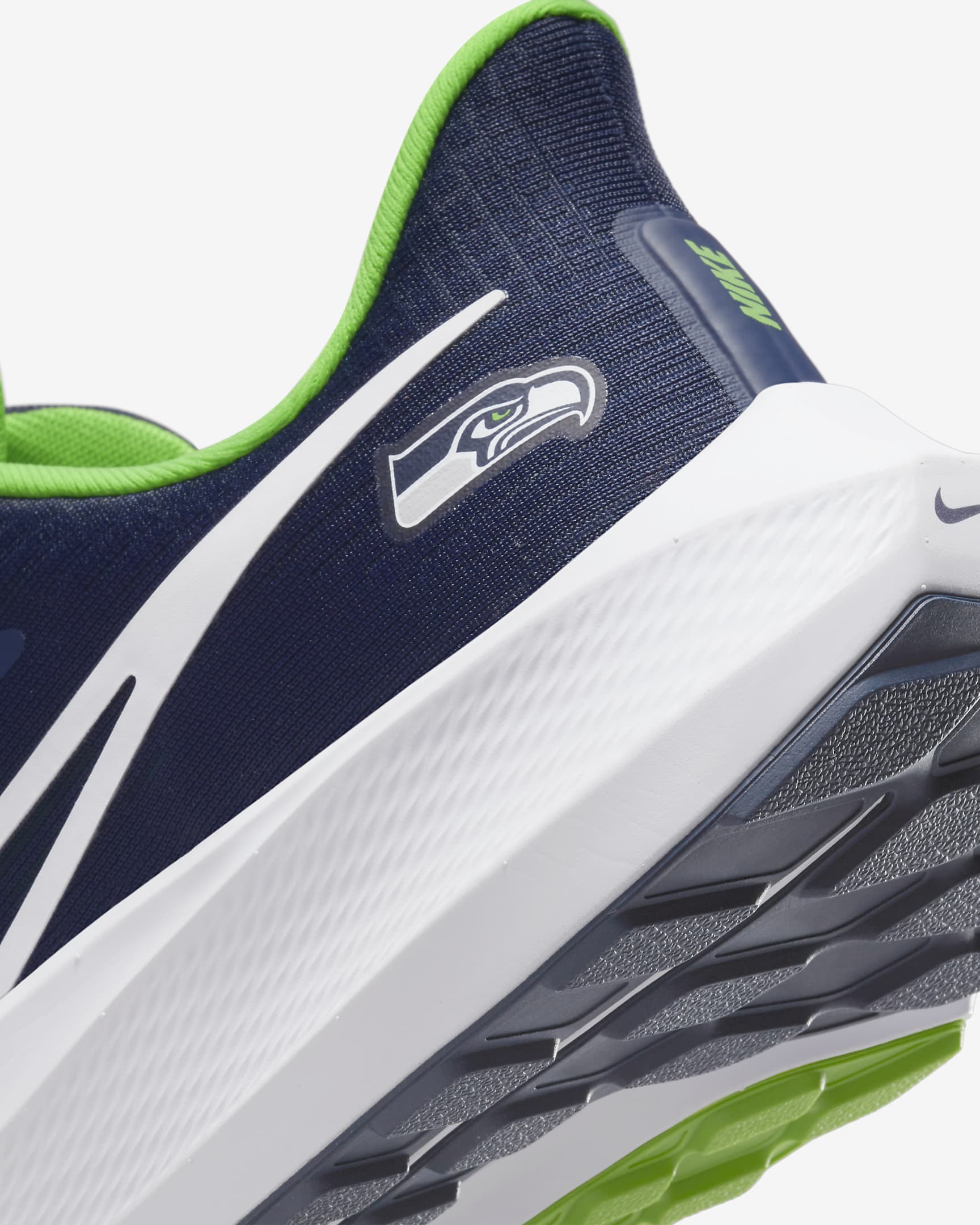 nike sneaker 39 sale