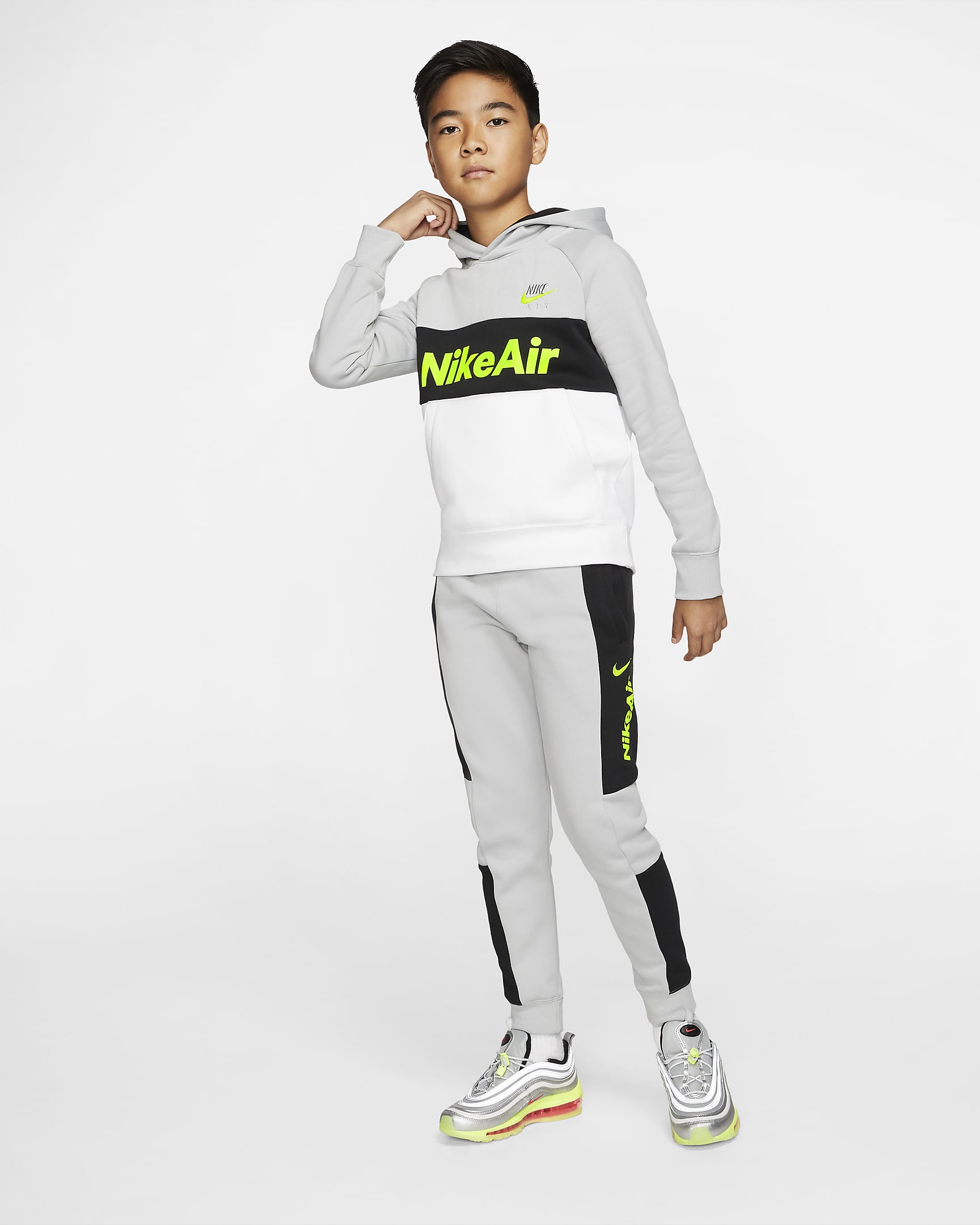 Nike Air Older Kids' (Boys') Trousers. Nike CA