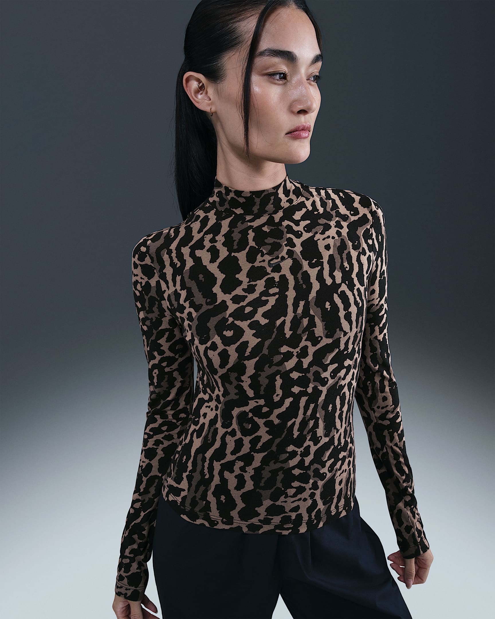 Nike Sportswear Chill Knit Women's Slim Long-Sleeve T-Shirt - Black