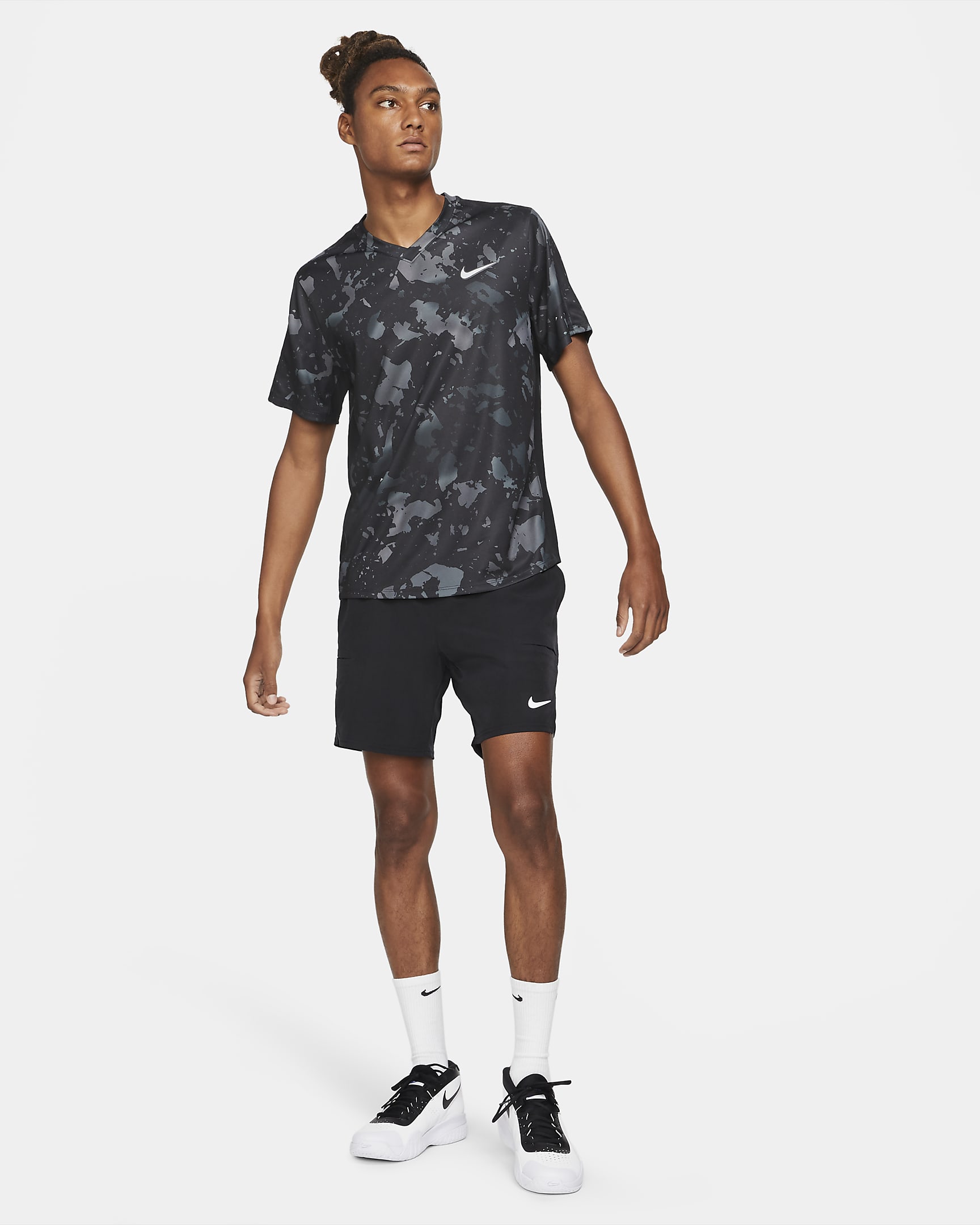 NikeCourt Dri-FIT Victory Men's Printed Tennis Top. Nike ZA