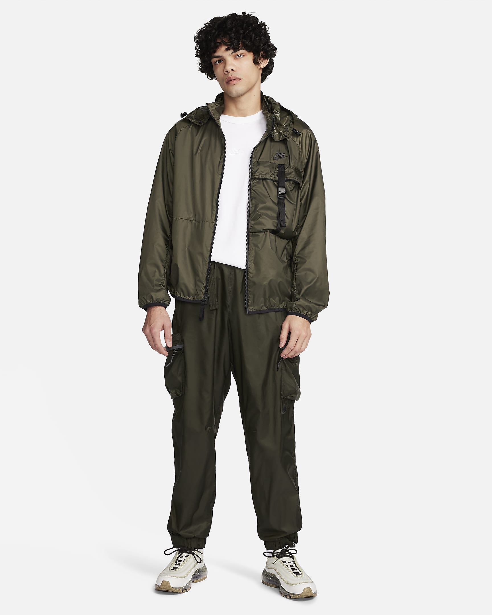 Nike Sportswear Tech Woven verstaubare, gefütterte N24 Jacke für Herren - Cargo Khaki/Schwarz