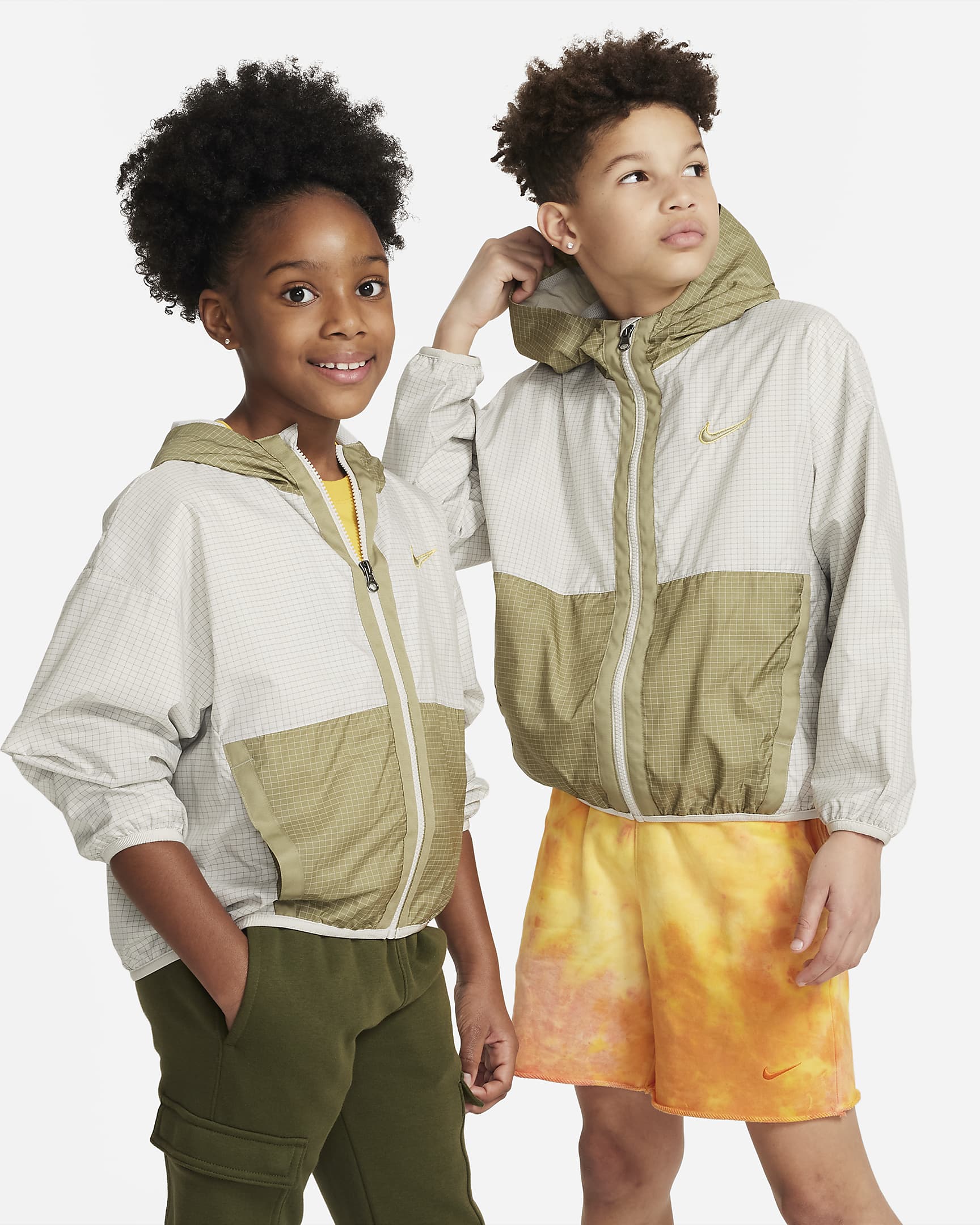 Nike Outdoor Play Older Kids' Oversized Woven Jacket. Nike ZA