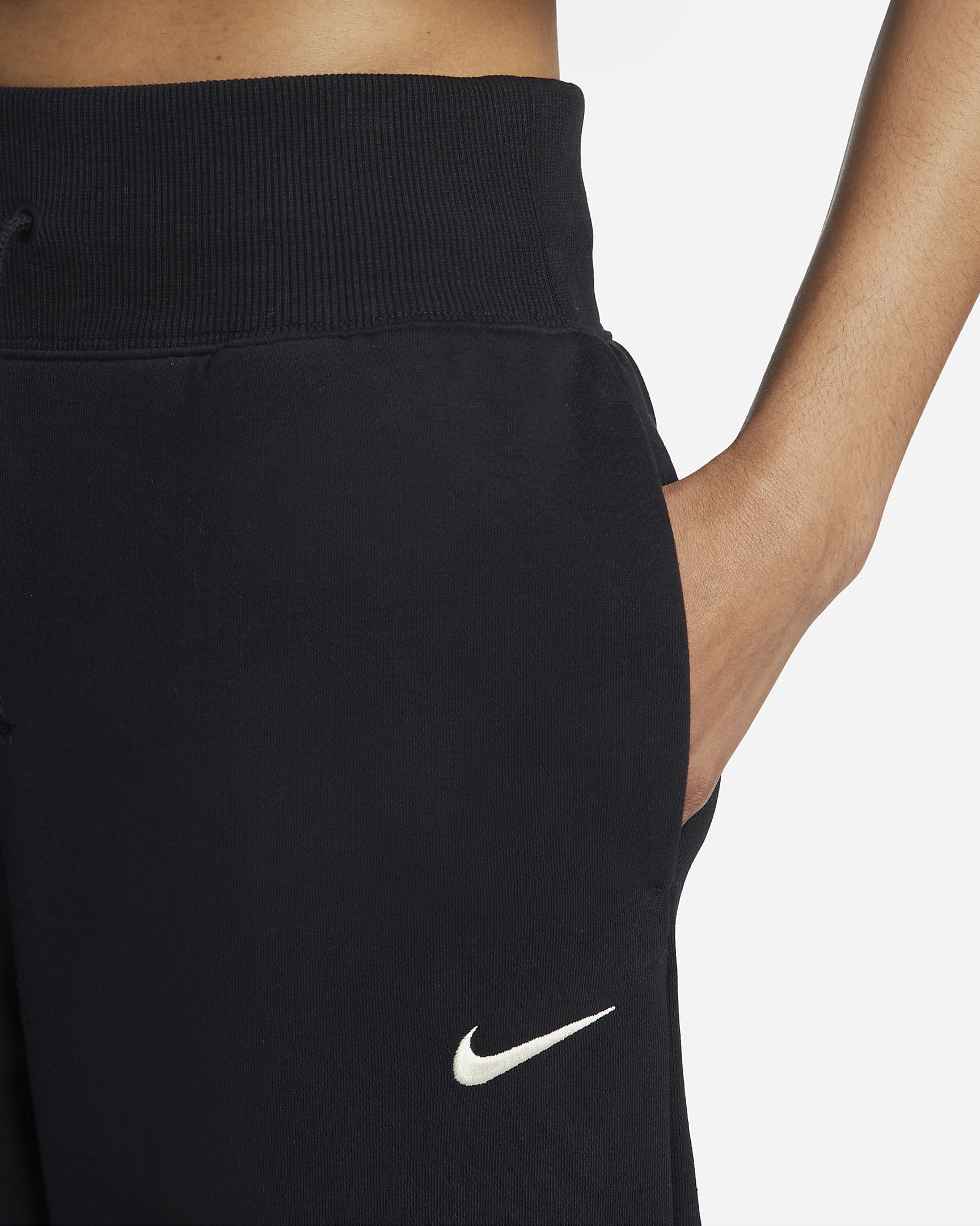 Pantaloni tuta Curve a 7/8 e vita alta Nike Sportswear Phoenix Fleece – Donna - Nero/Sail