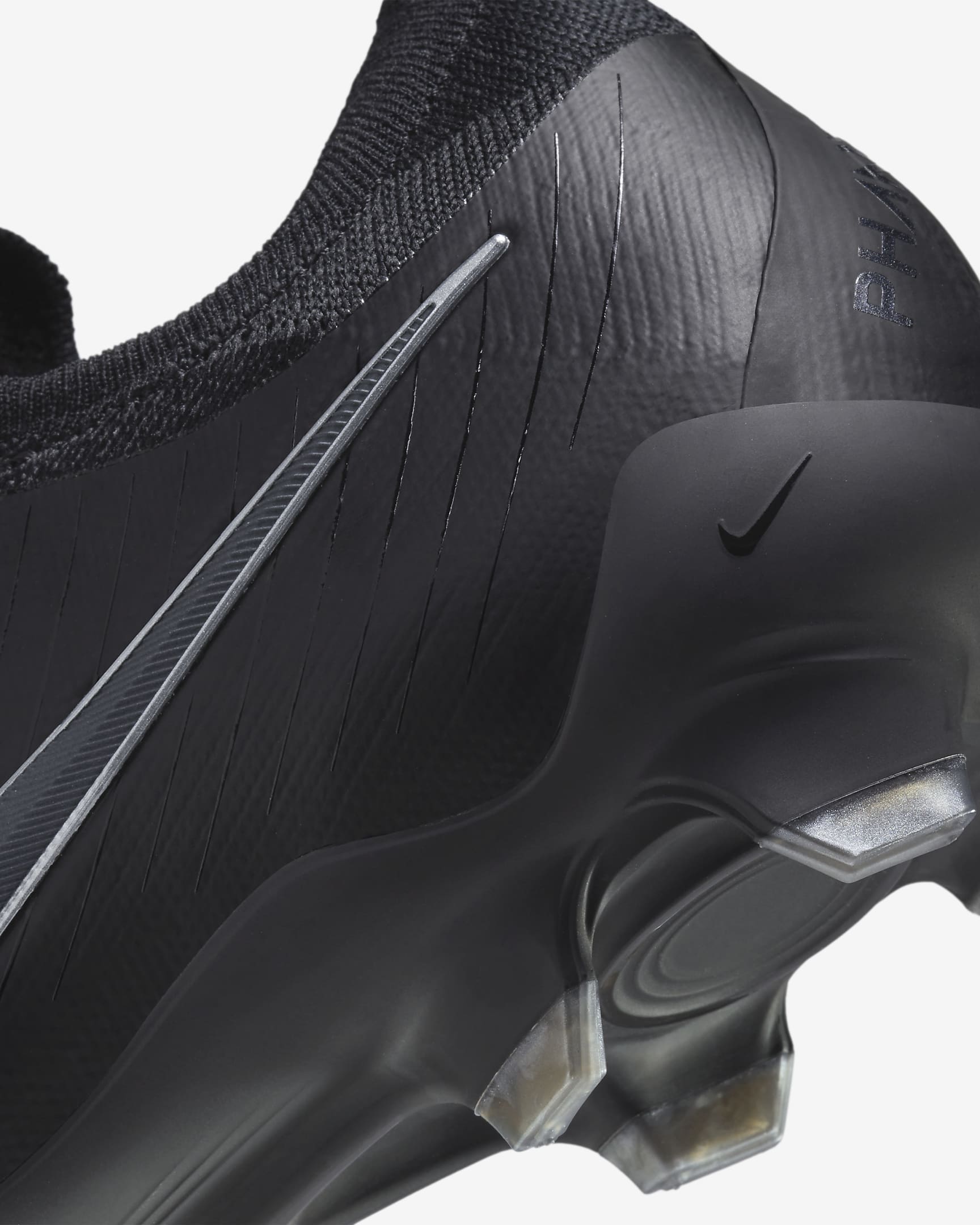 Nike Phantom GX 2 Pro FG Low-Top Football Boot. Nike CA