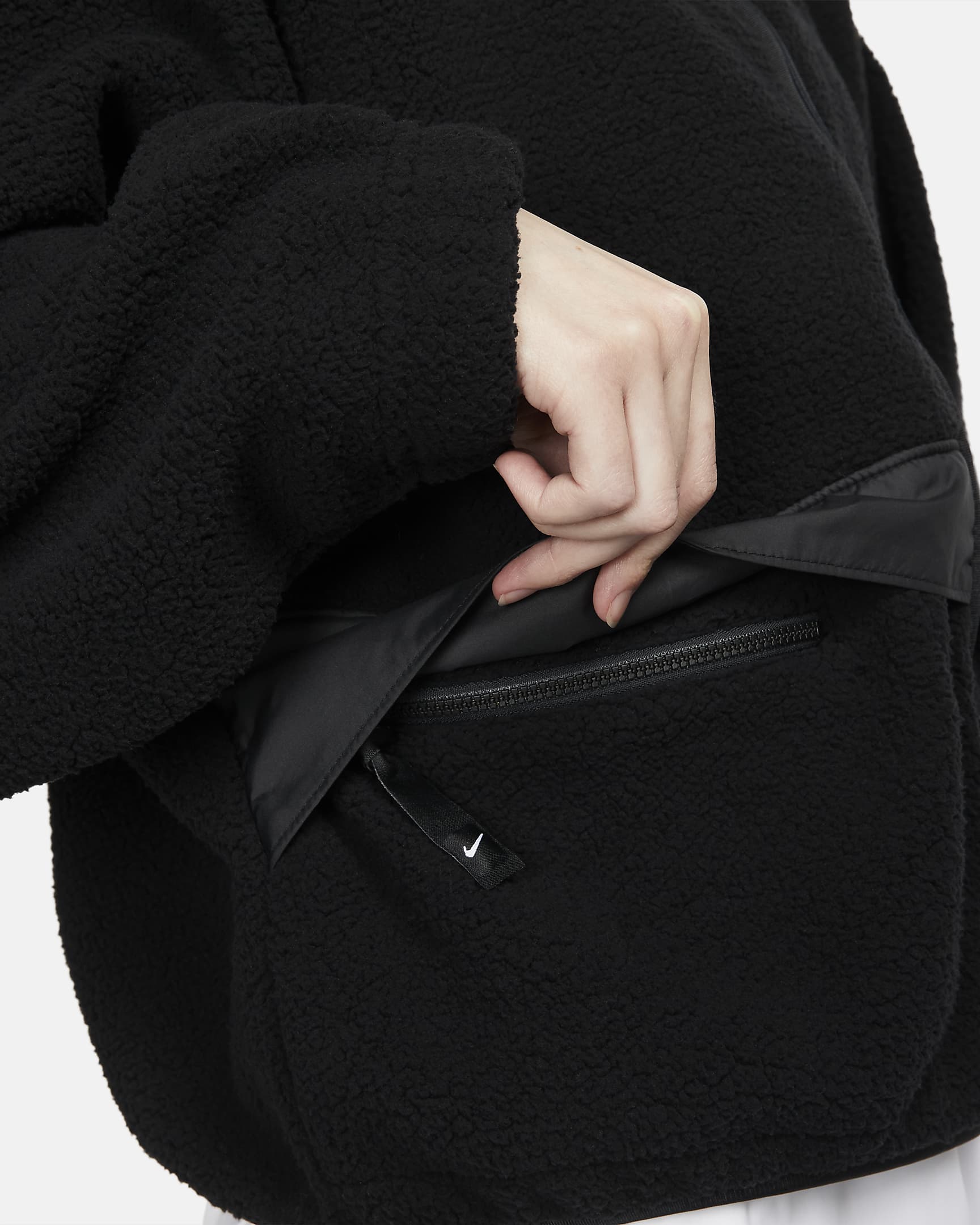 Nike Sportswear Essential Women's Jacket.