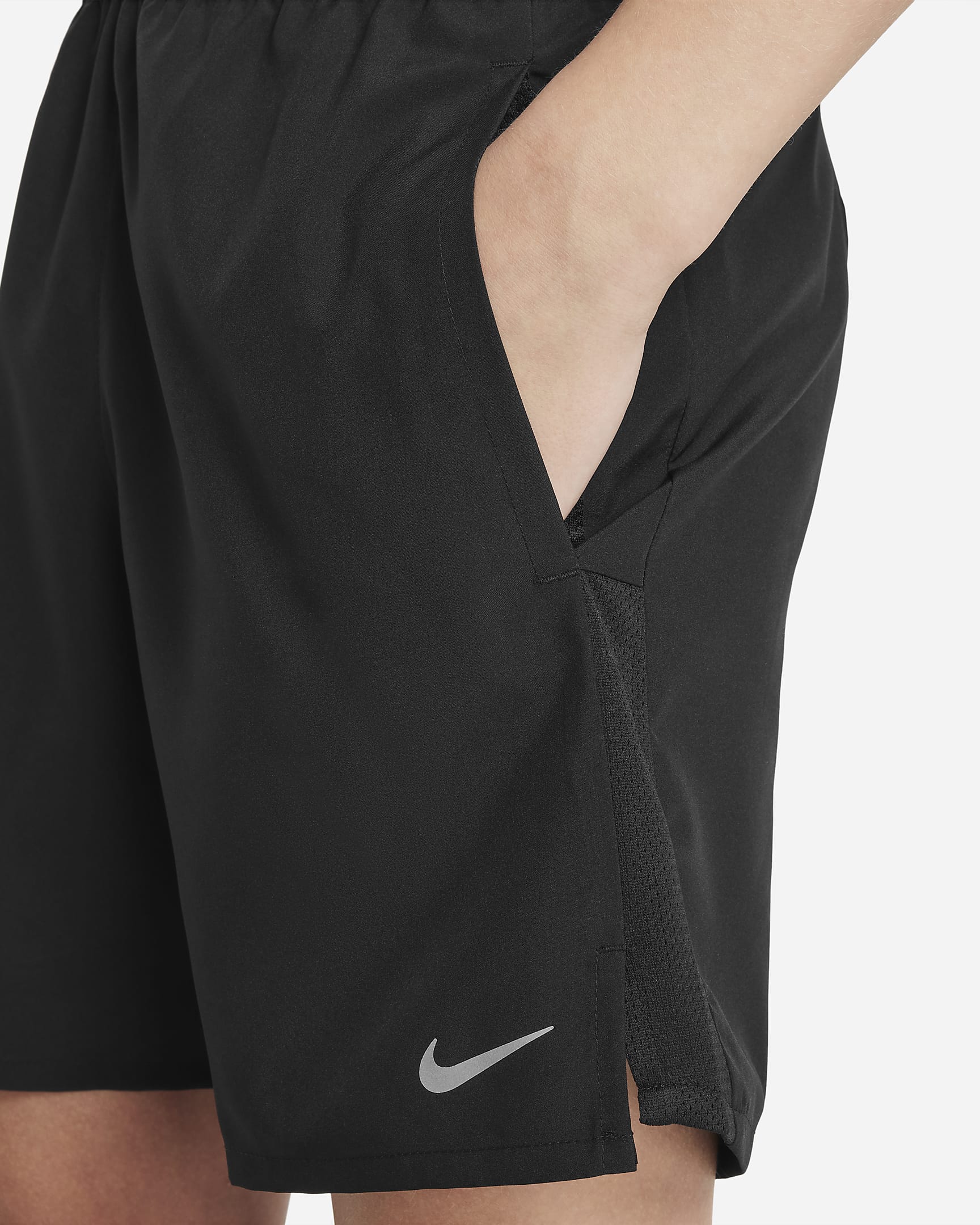 Nike Dri-FIT Challenger treningsshorts til store barn (gutt) - Svart/Svart