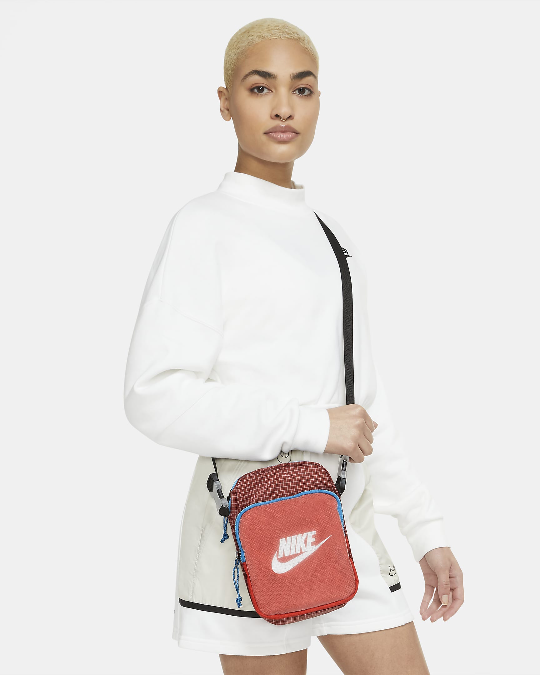 Nike Heritage 2.0 Small Items Bag (3L). Nike.com