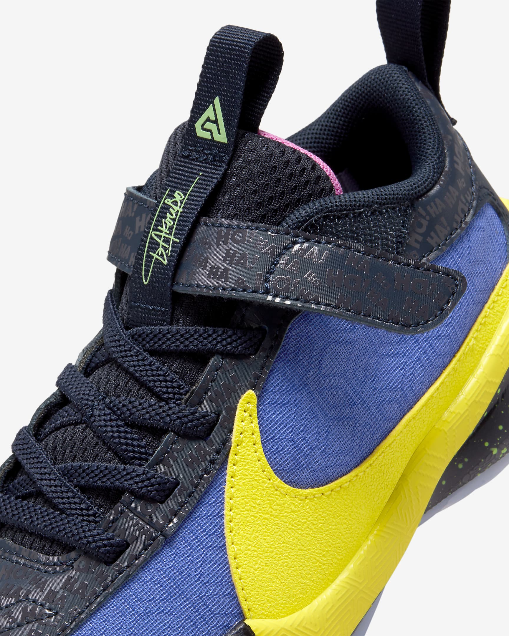 Giannis Freak 5 "Dad Jokes" Little Kids' Shoes.