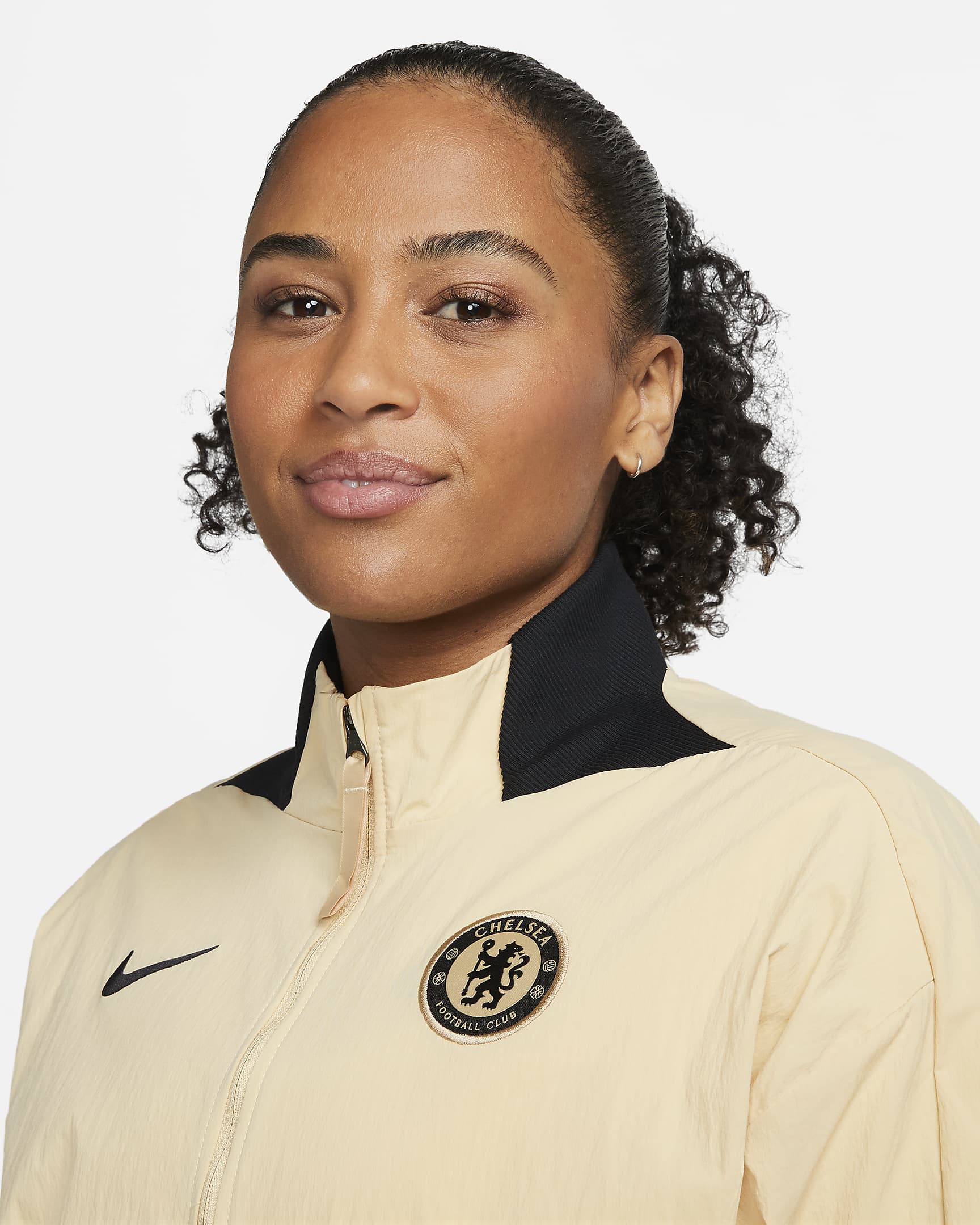 Chelsea F.C. Women's Nike DriFIT Woven Football Jacket. Nike UK