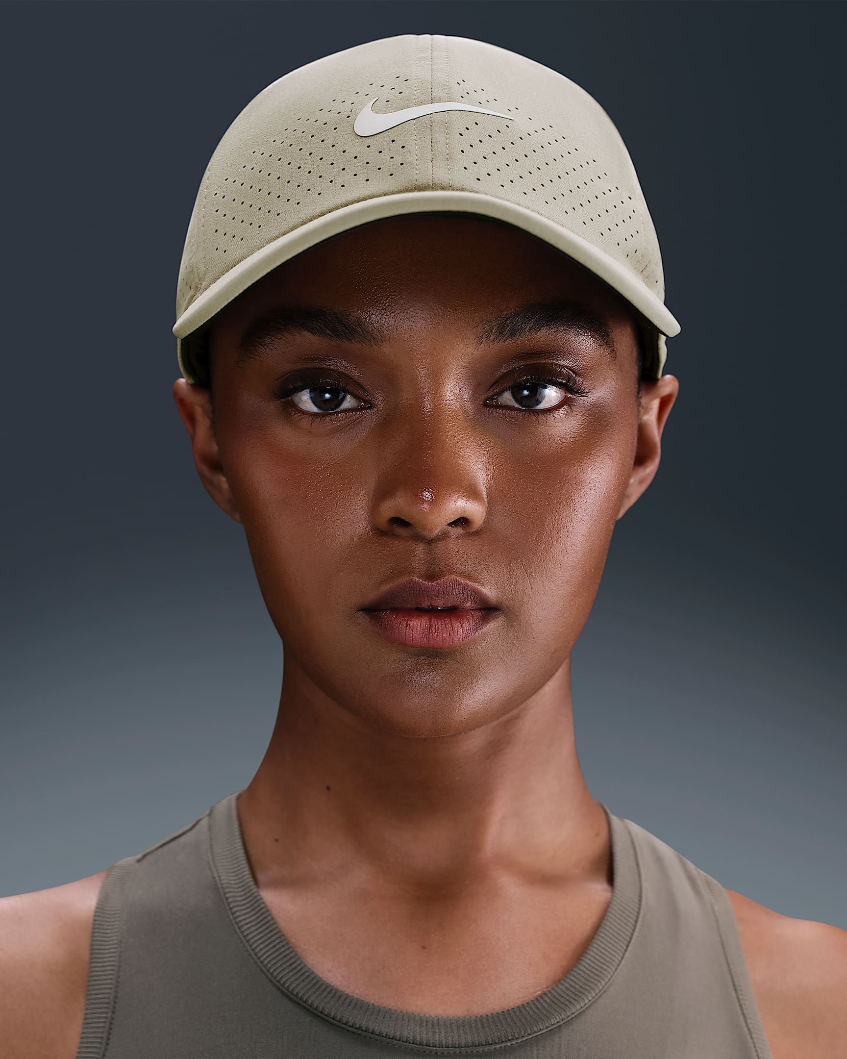 Nike Dri-FIT ADV Club Unstructured Tennis Cap - Desert Khaki/White
