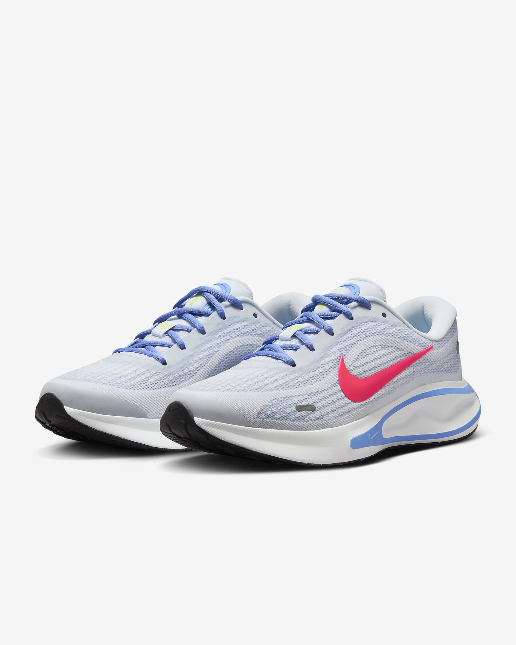 Tenis de correr en pavimento para mujer Nike Journey Run - Blanco/Royal pulso/Volt/Ponche cálido