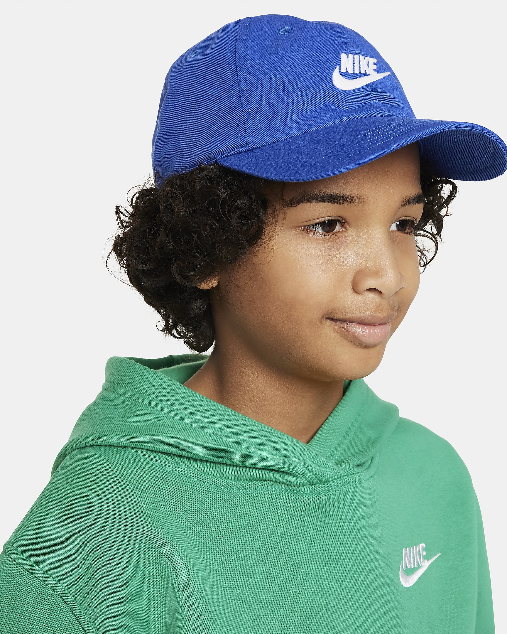 Boné com efeito lavado não estruturado Futura Nike Club para criança - Game Royal/Branco