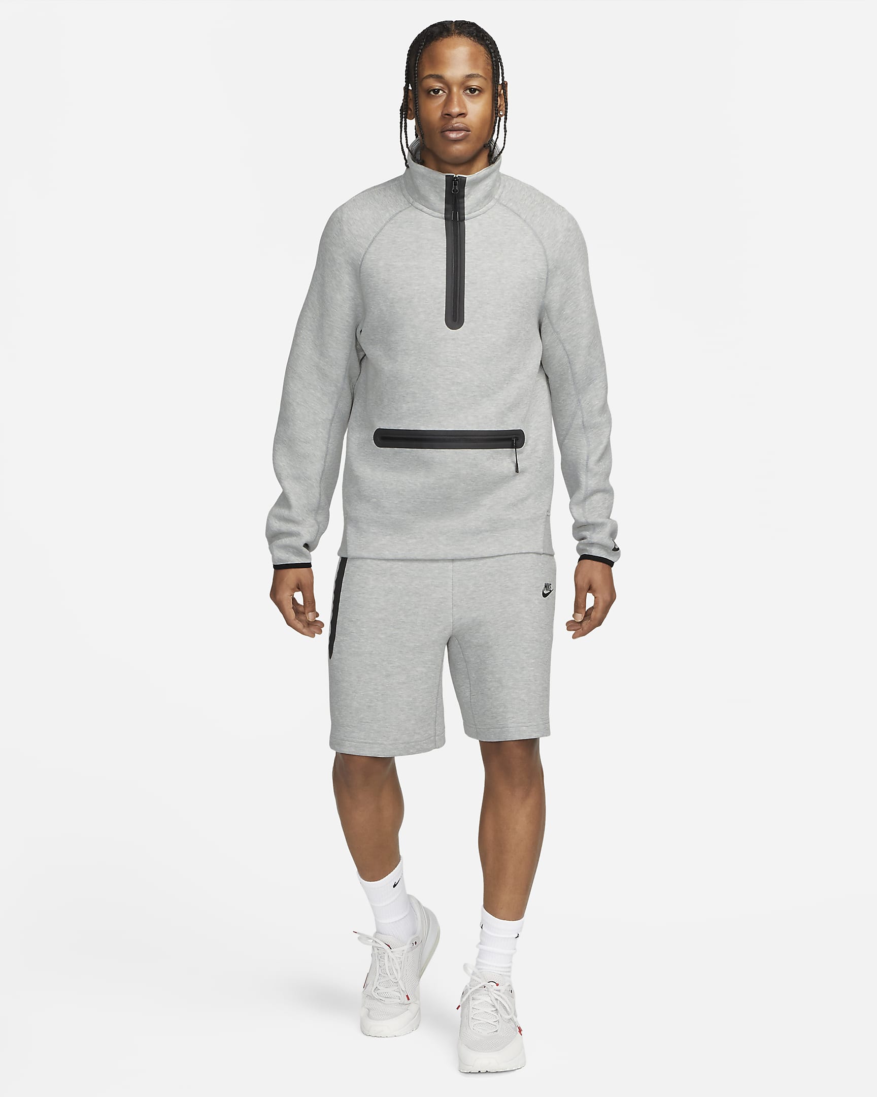 Nike Sportswear Tech Fleece Herrenshorts - Dark Grey Heather/Schwarz