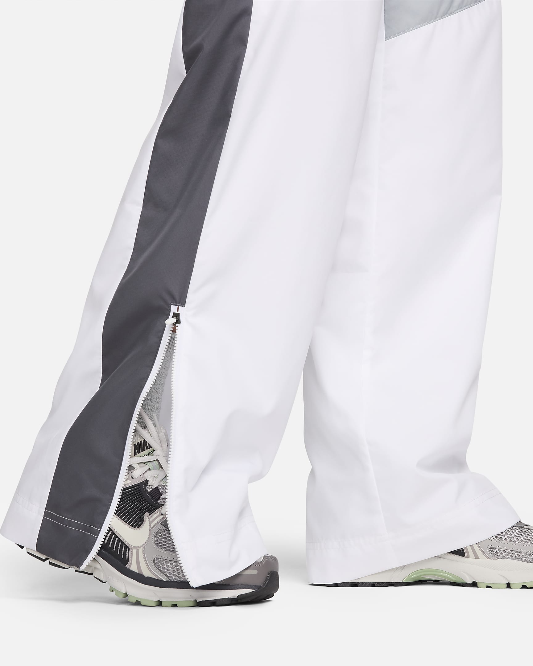 Nike Sportswear Women's High-Waisted Trousers - White/Iron Grey/Light Pumice