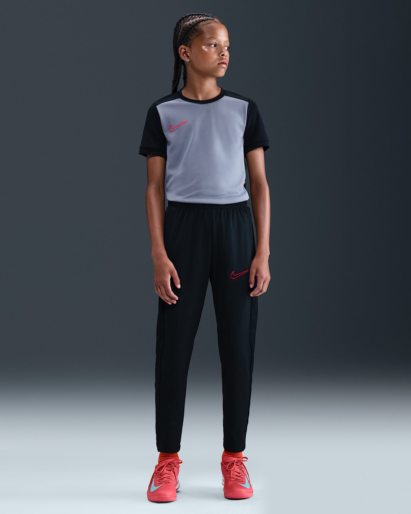 Nike Academy Dri-FIT Fußballhose (ältere Kinder) - Schwarz/Schwarz/University Red