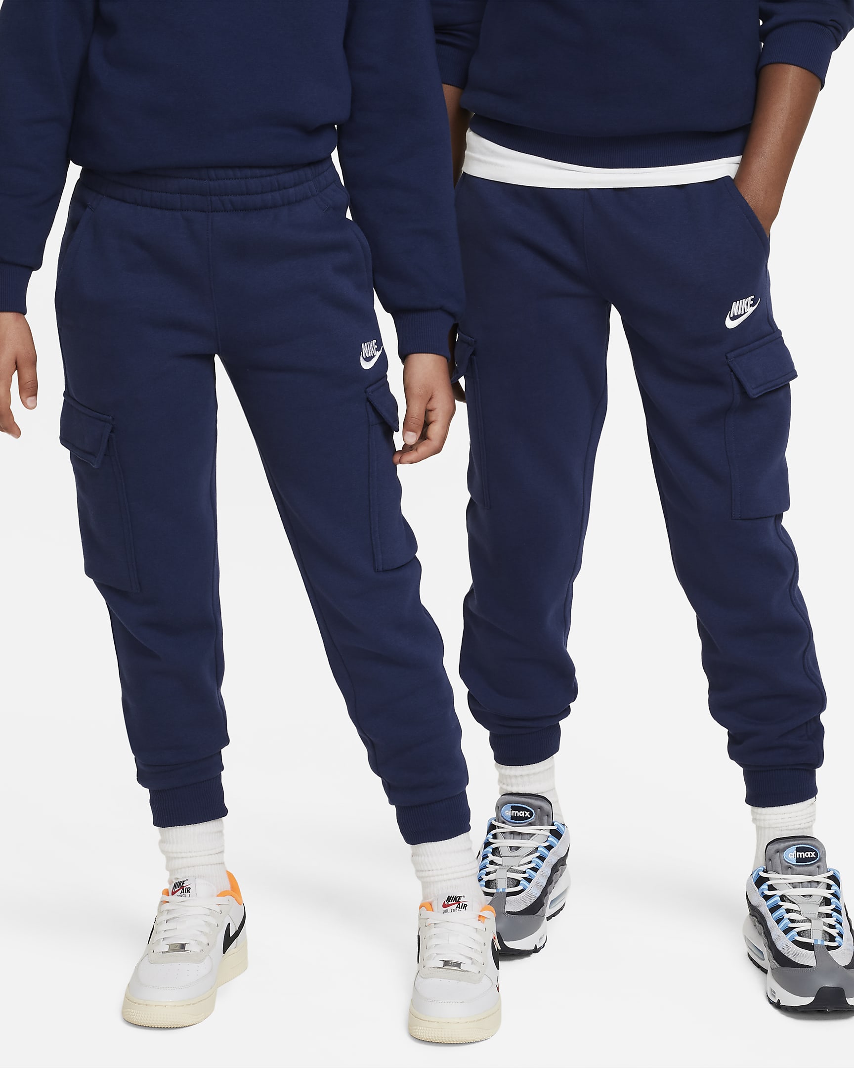 Pants cargo para niños talla grande Nike Sportswear Club Fleece - Azul marino medianoche/Azul marino medianoche/Blanco