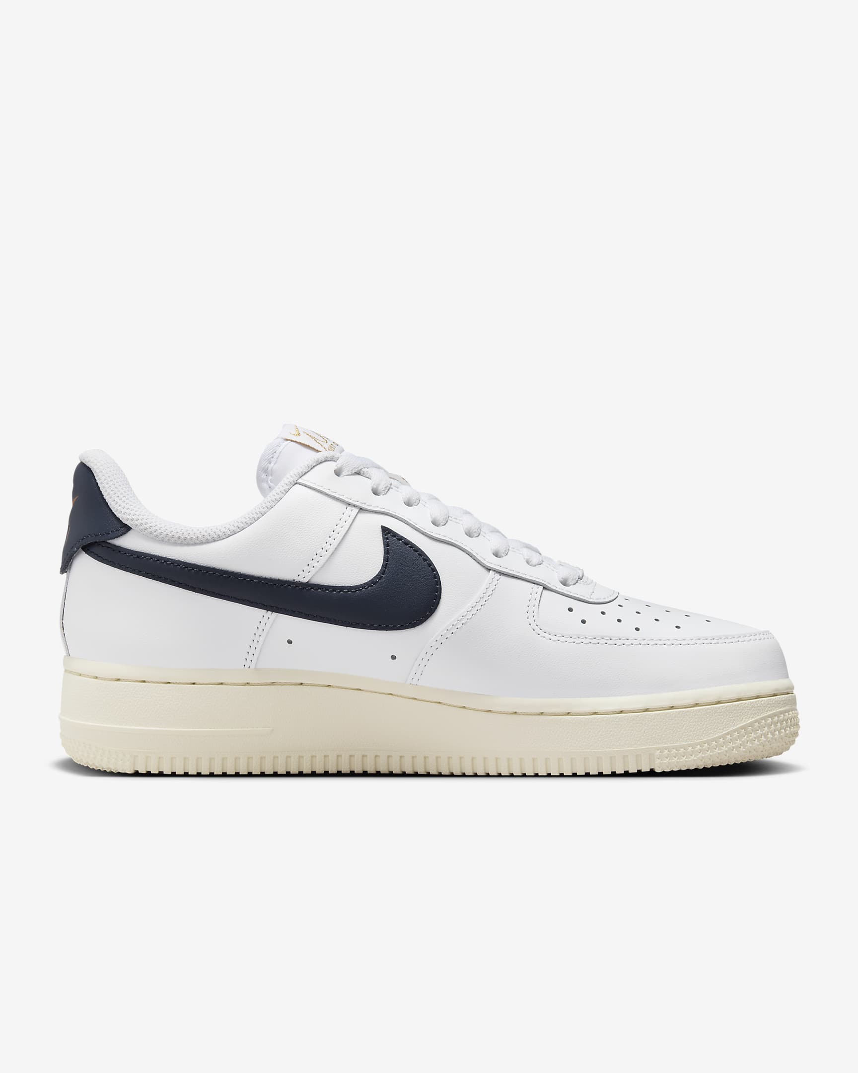 Nike Air Force 1 '07 Flyease Zapatillas - Mujer - Blanco/Pale Ivory/Oro metalizado/Obsidian