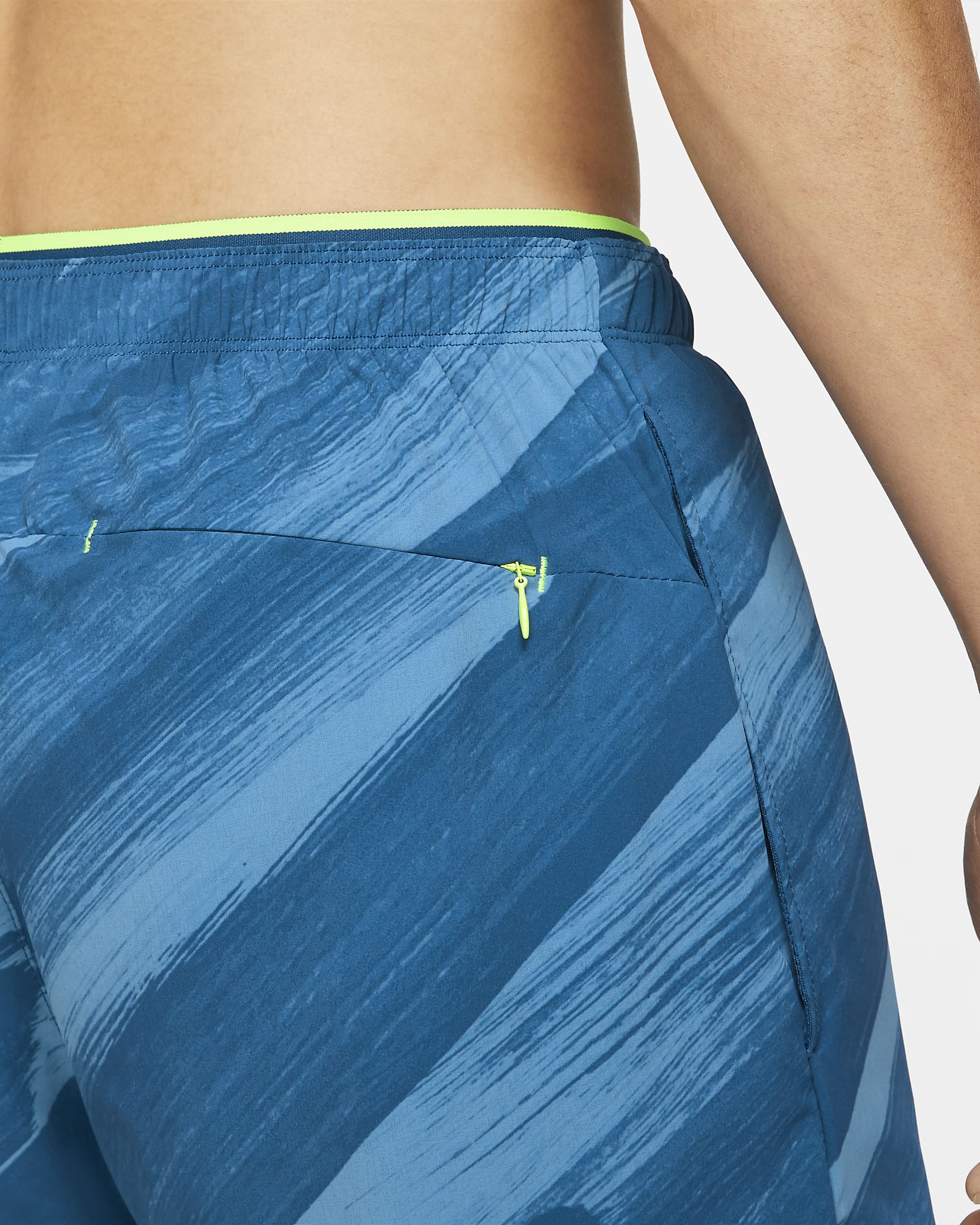 Nike Dri-FIT Sport Clash Men's Woven Training Shorts - Court Blue/Volt