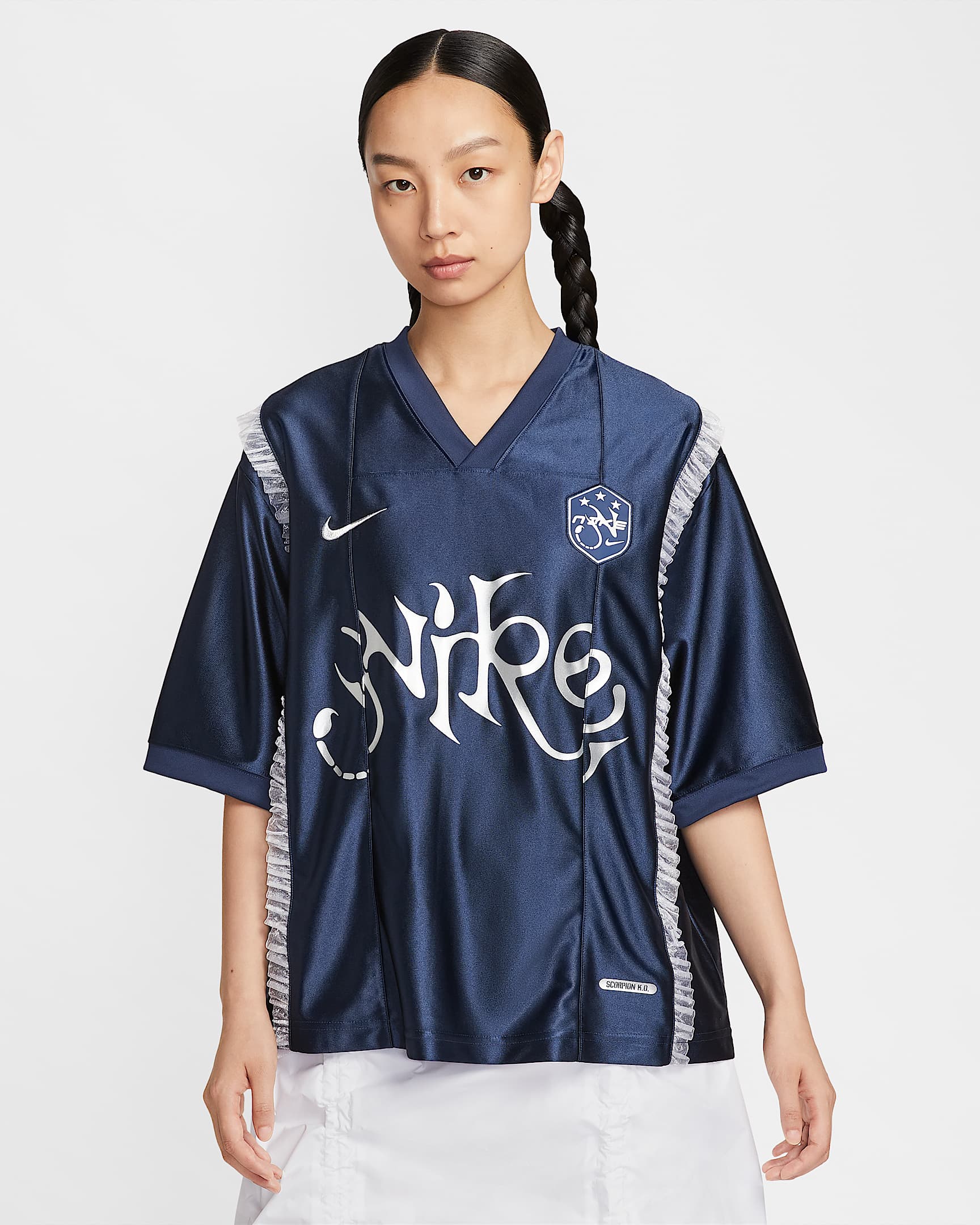 ナイキ スポーツウェア ウィメンズ ショートスリーブ グラフィック ジャージー トップ - ミッドナイトネイビー